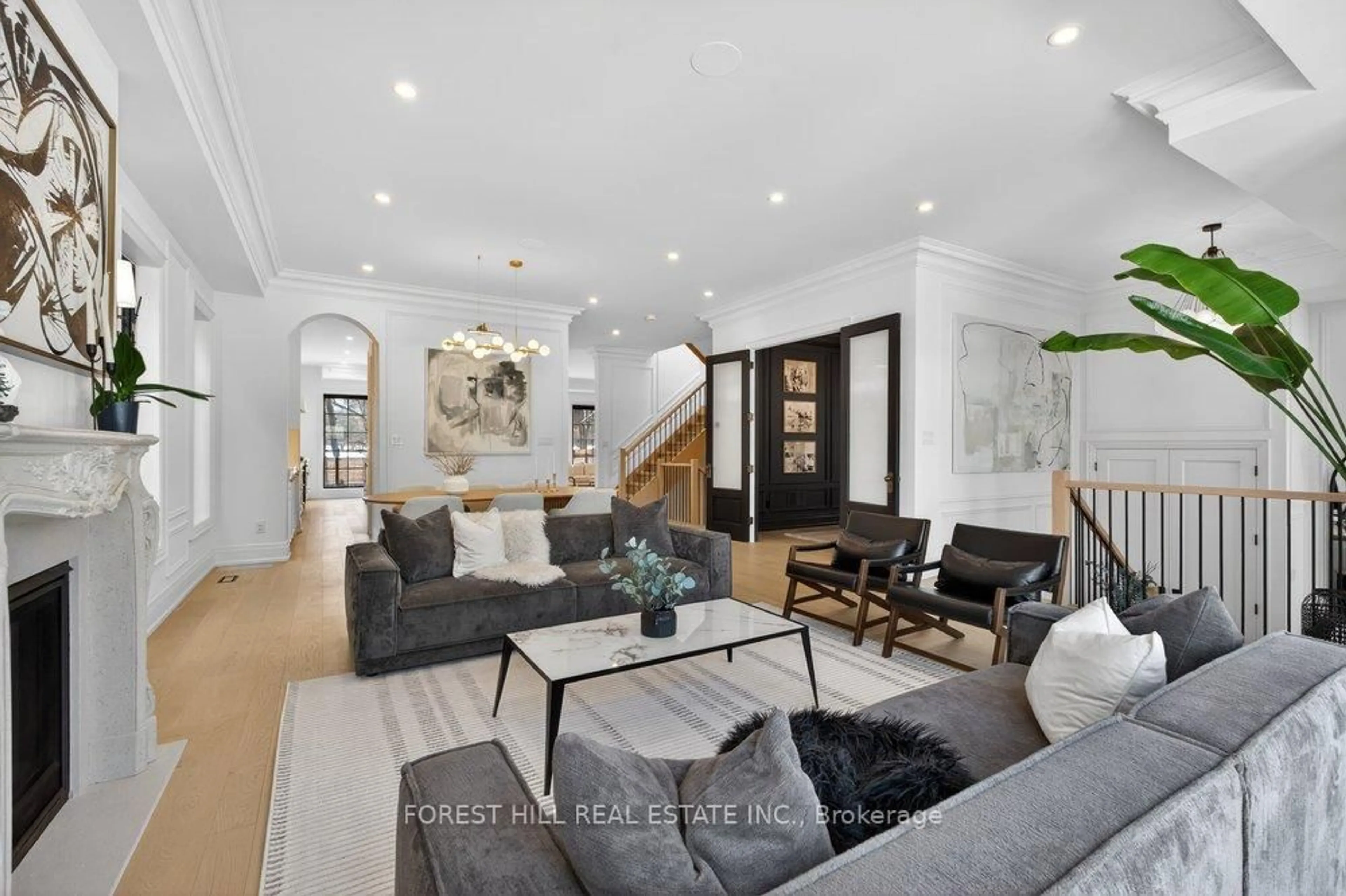 Living room with furniture, unknown for 115 Park Home Ave, Toronto Ontario M2N 1W7