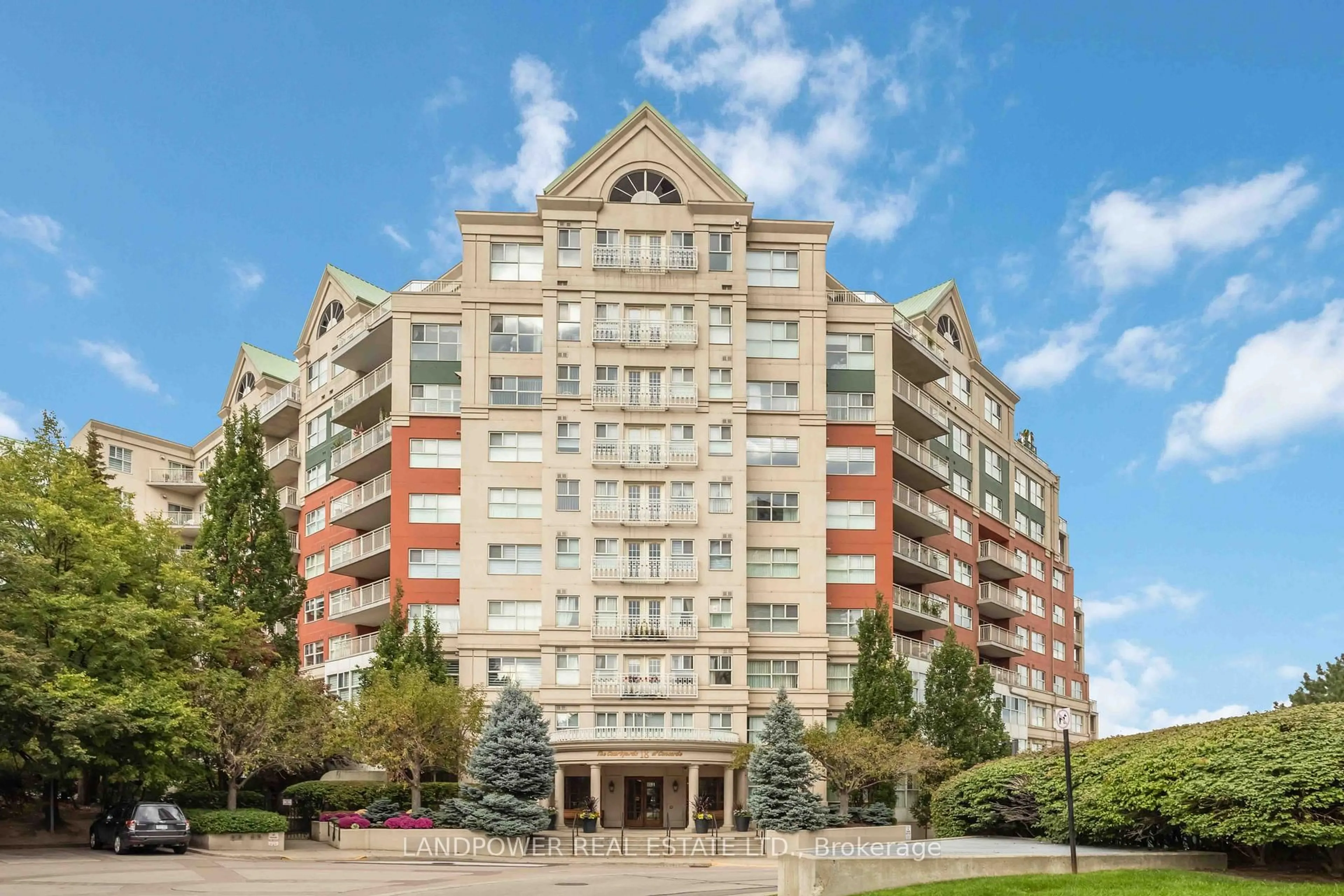 Indoor foyer for 18 Concorde Pl #718, Toronto Ontario M3C 3T9