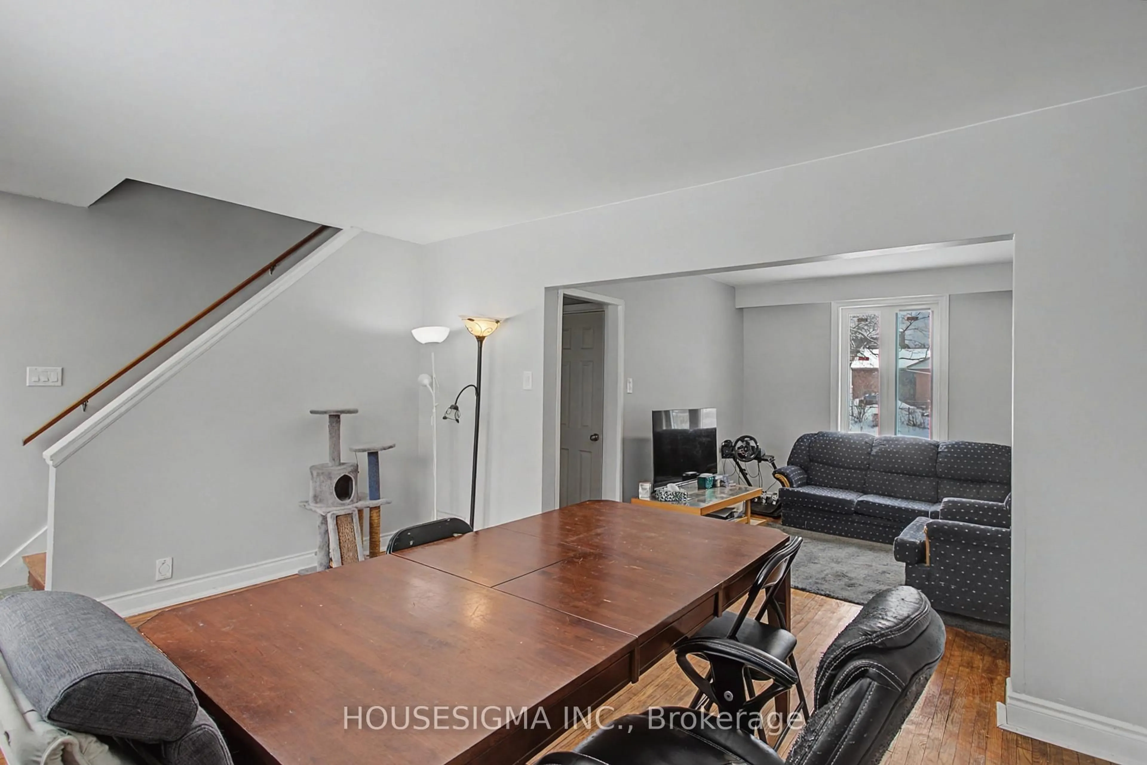 A pic of a room for 20 Homewood Ave, Toronto Ontario M2M 1J9