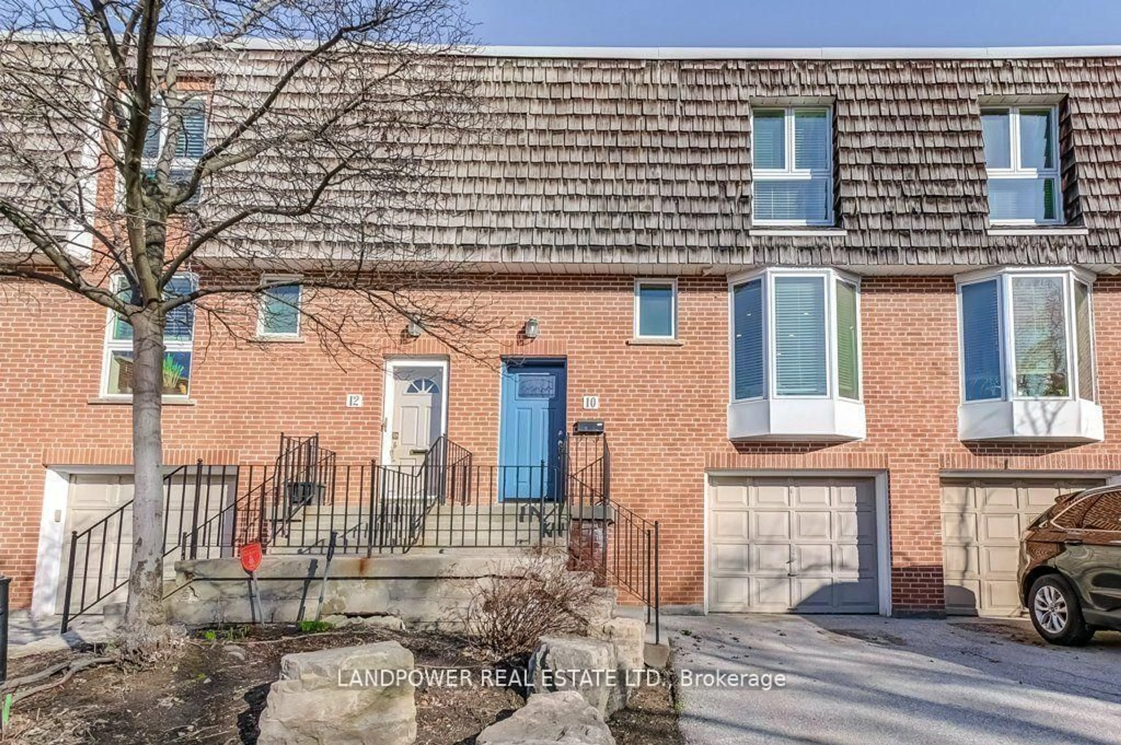 Home with brick exterior material, street for 10 Brassbell Mill Way, Toronto Ontario M2L 1P7