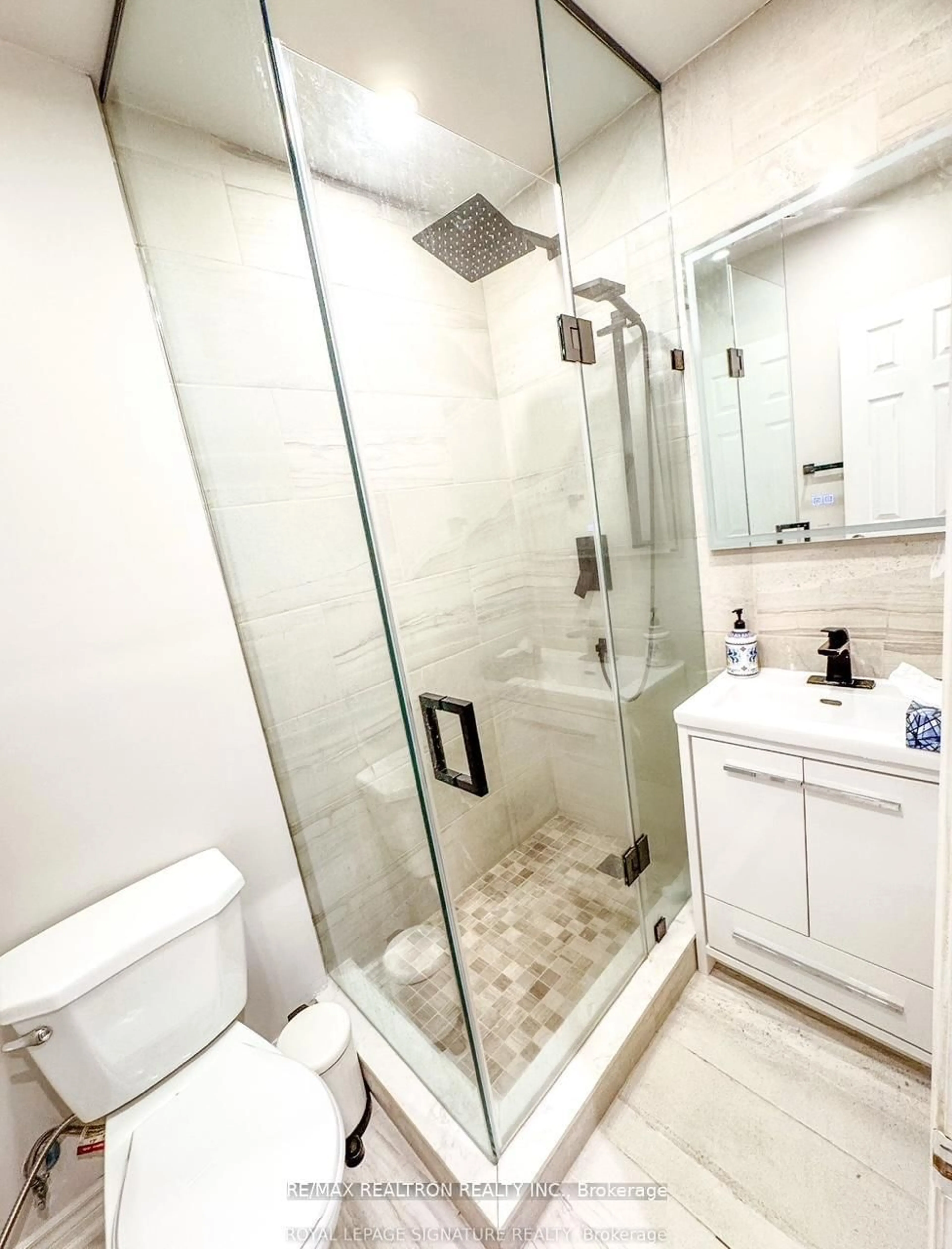 Contemporary bathroom, ceramic/tile floor for 39 Bowerbank Dr, Toronto Ontario M2M 1Z9