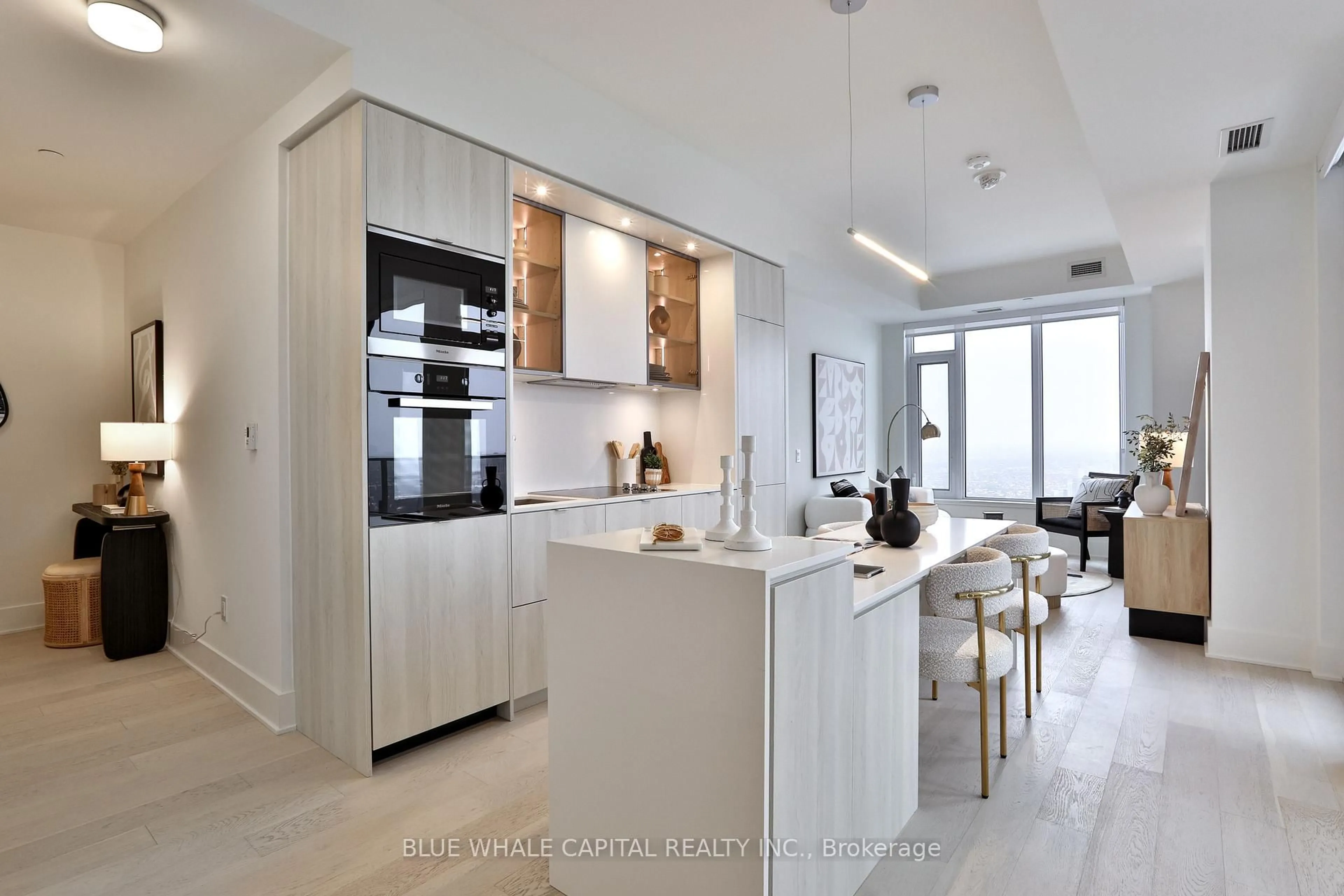 Contemporary kitchen, unknown for 11 Yorkville Ave #5702, Toronto Ontario M4W 0B7
