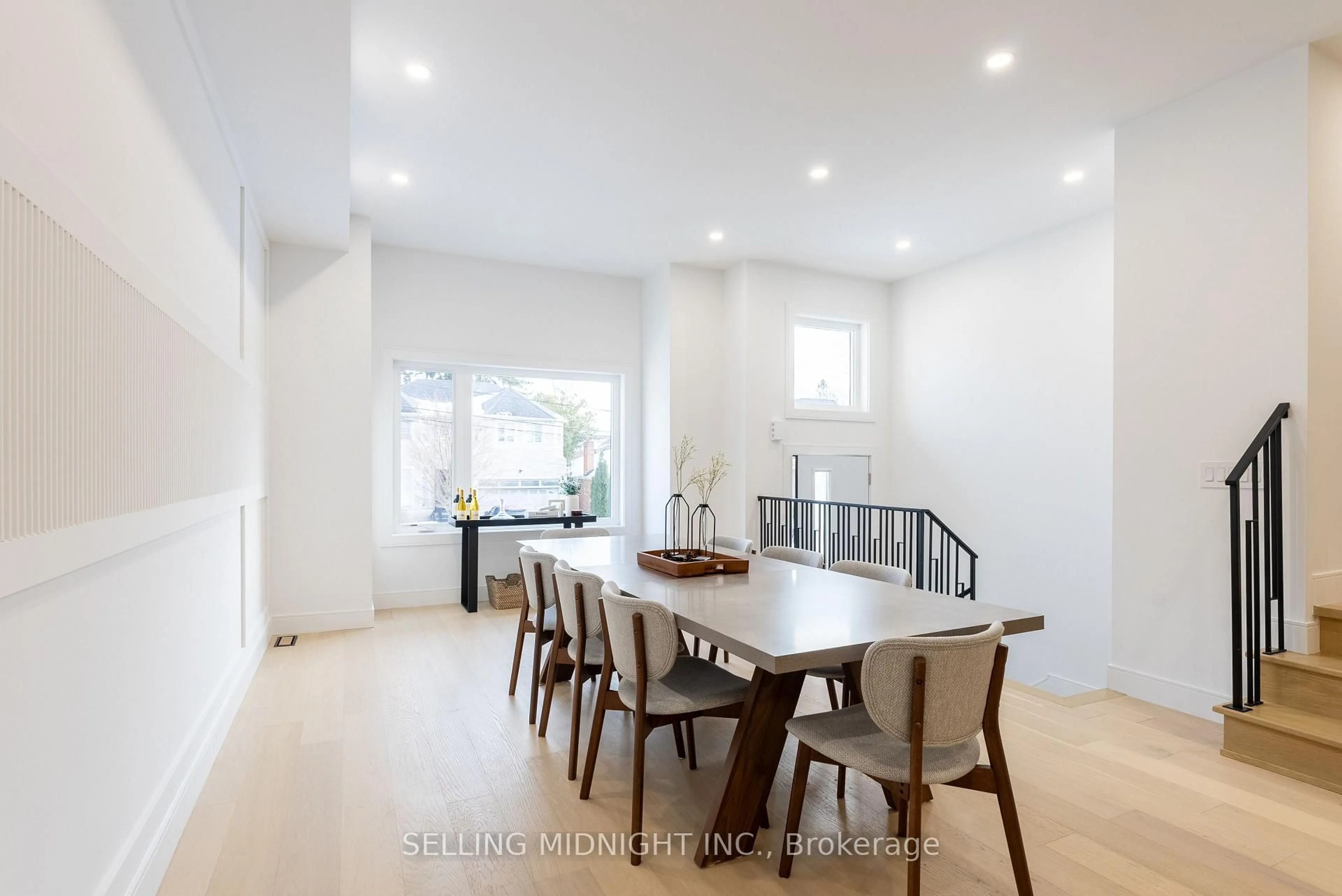 Dining room, unknown for 90 Johnston Ave, Toronto Ontario M2N 1H2