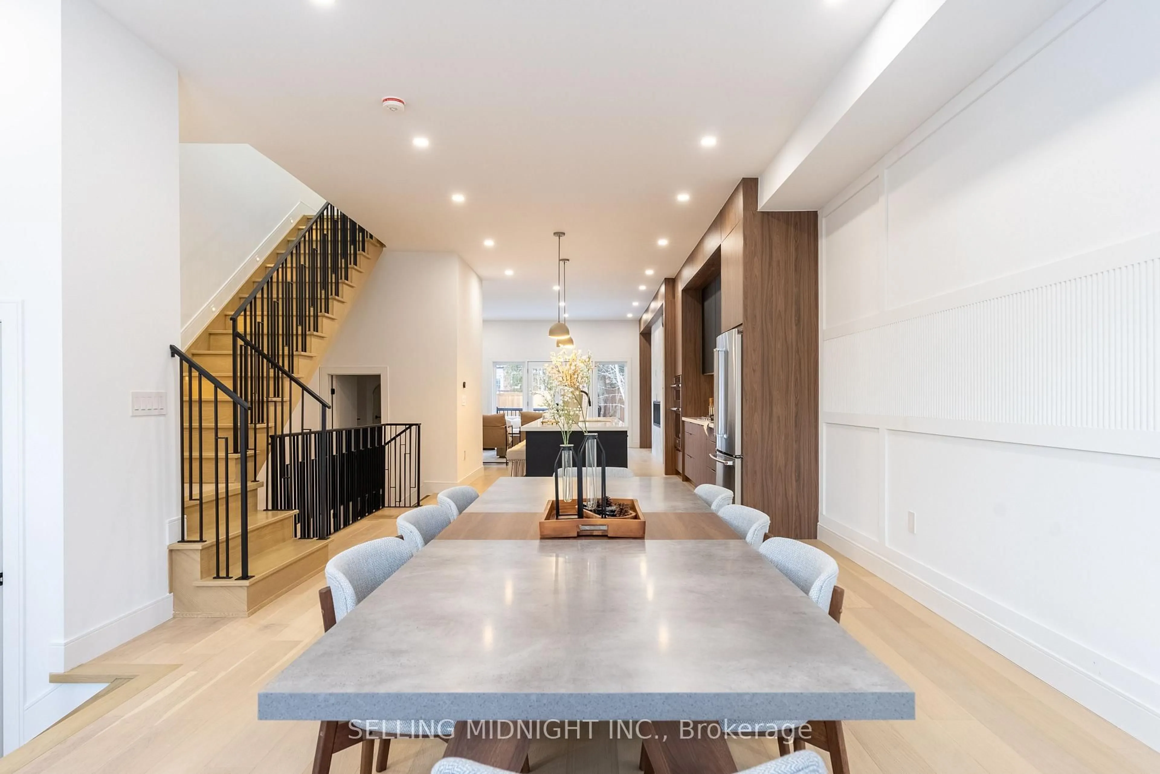 Dining room, unknown for 90 Johnston Ave, Toronto Ontario M2N 1H2