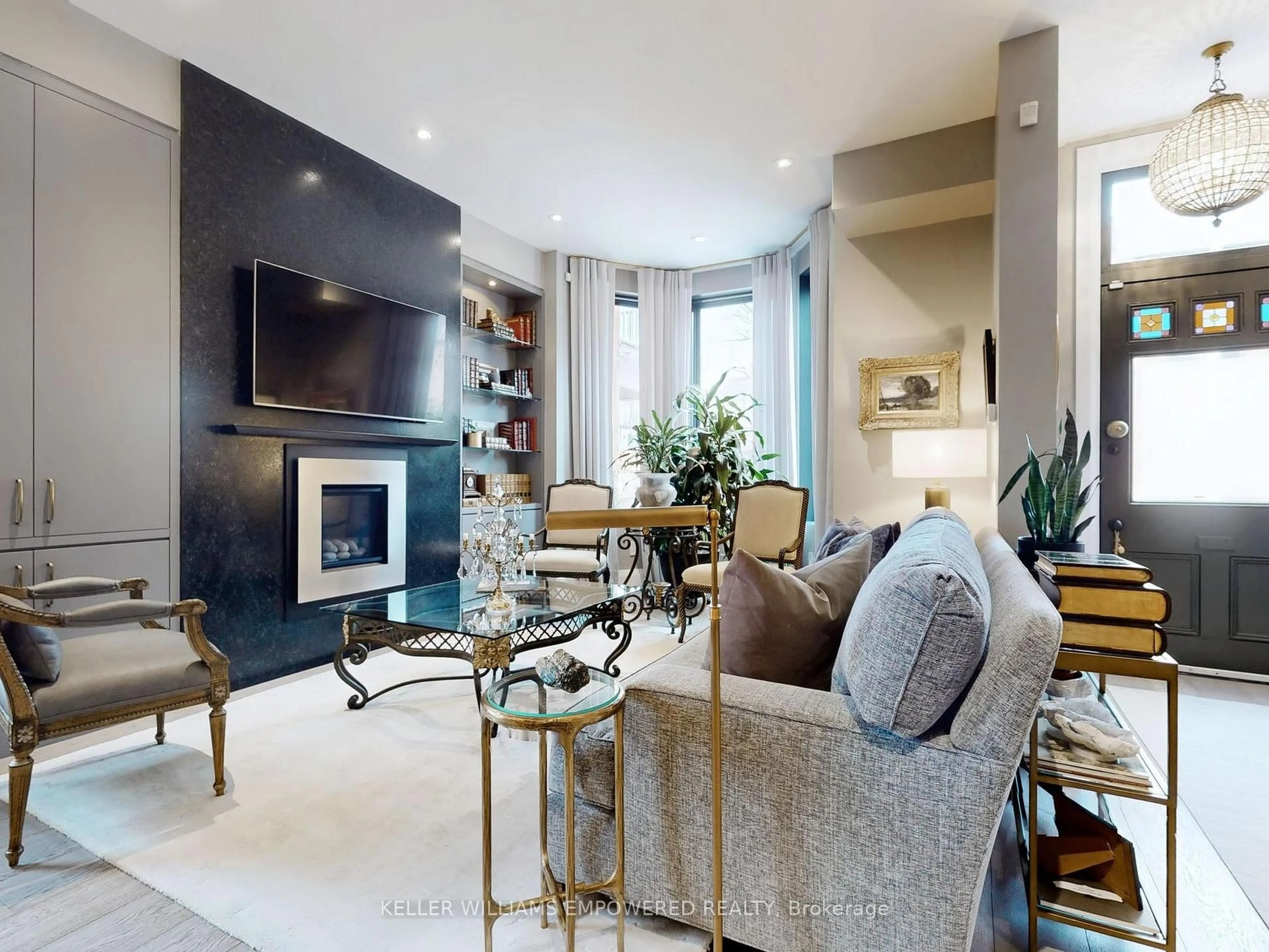 Living room with furniture, unknown for 10 Webster Ave, Toronto Ontario M5R 1N7