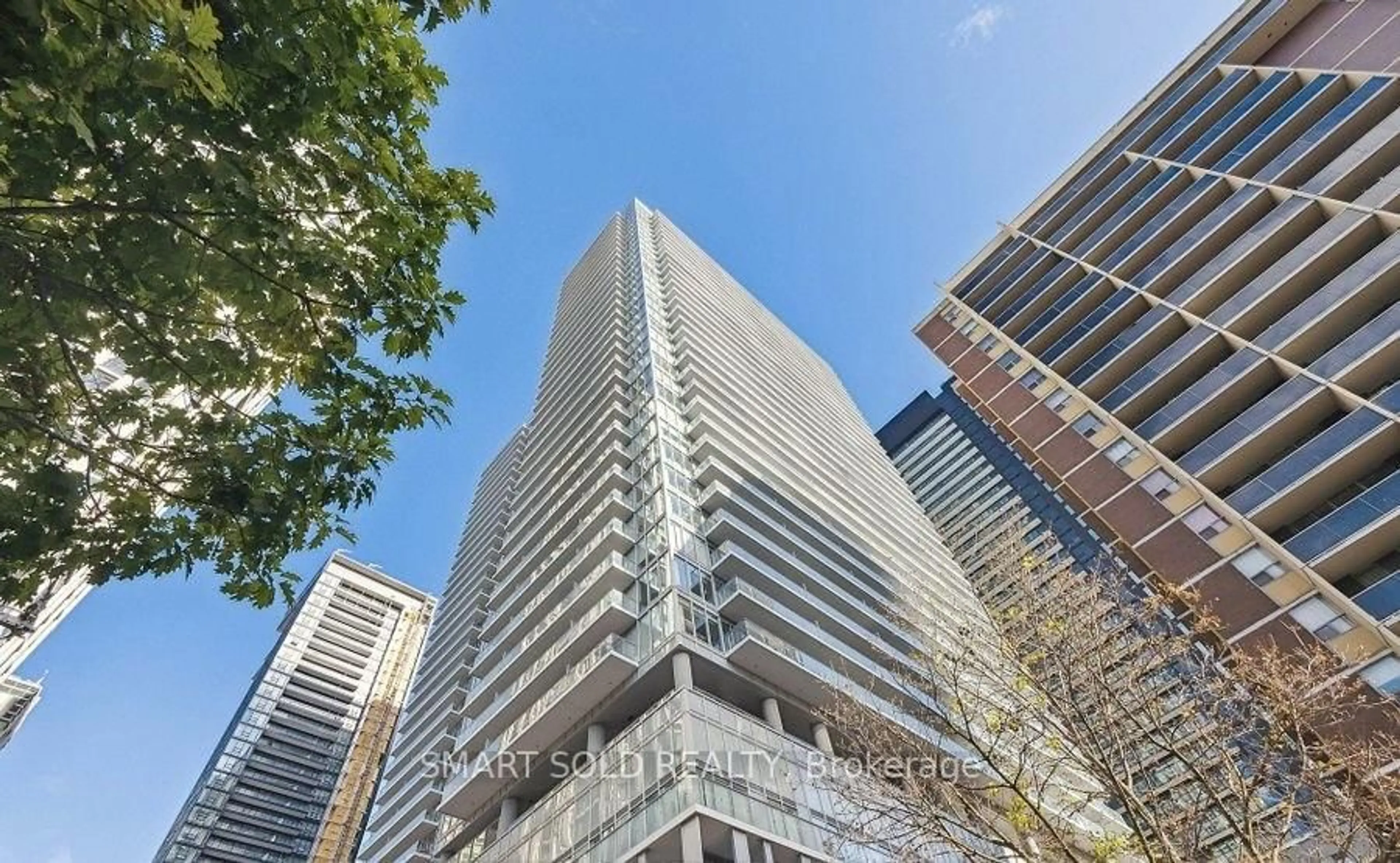 Unknown for 195 Redpath Ave #1713, Toronto Ontario M4P 0E4