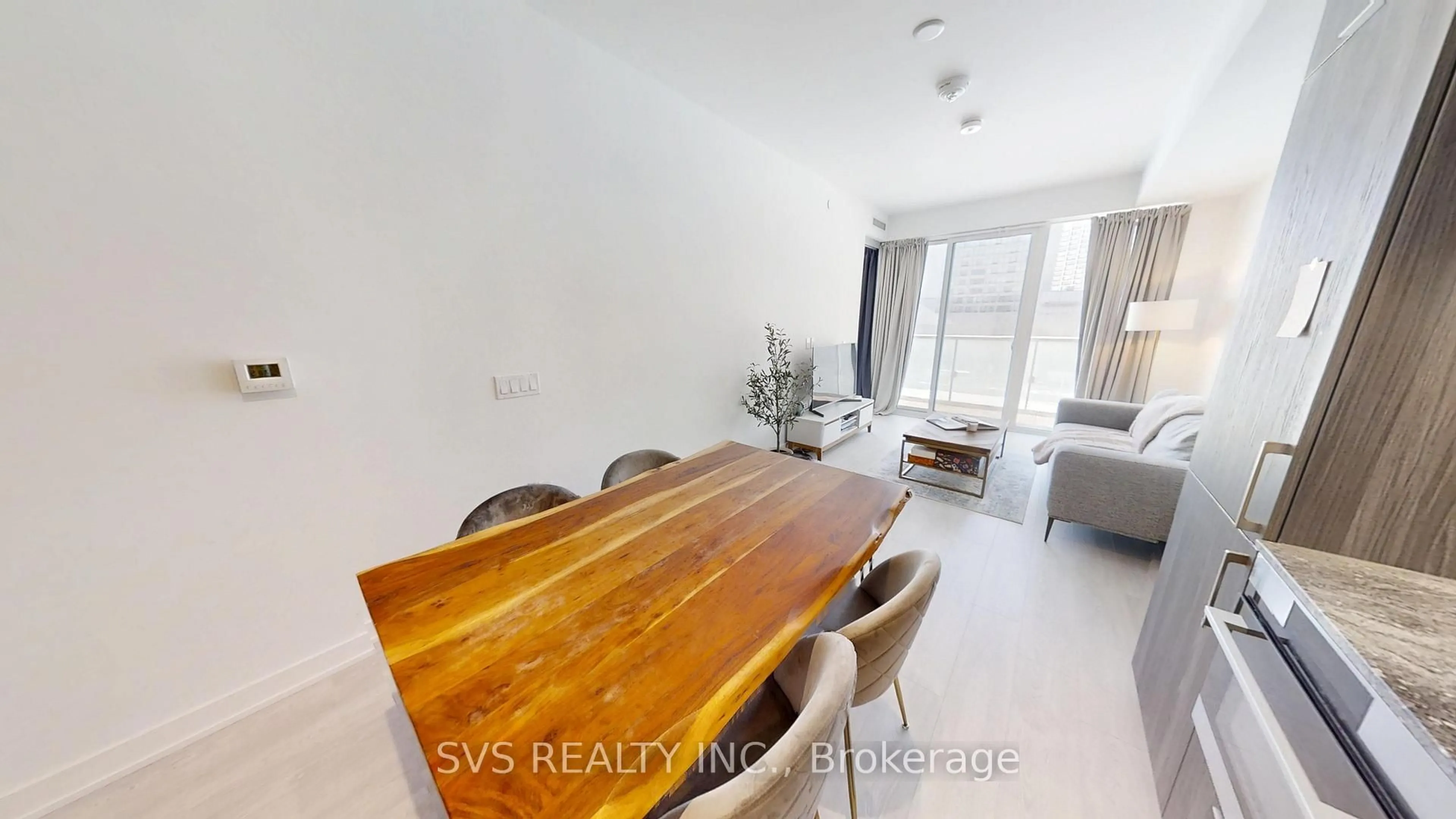 Dining room, wood/laminate floor for 15 Queens Quay #513, Toronto Ontario M5E 0C5
