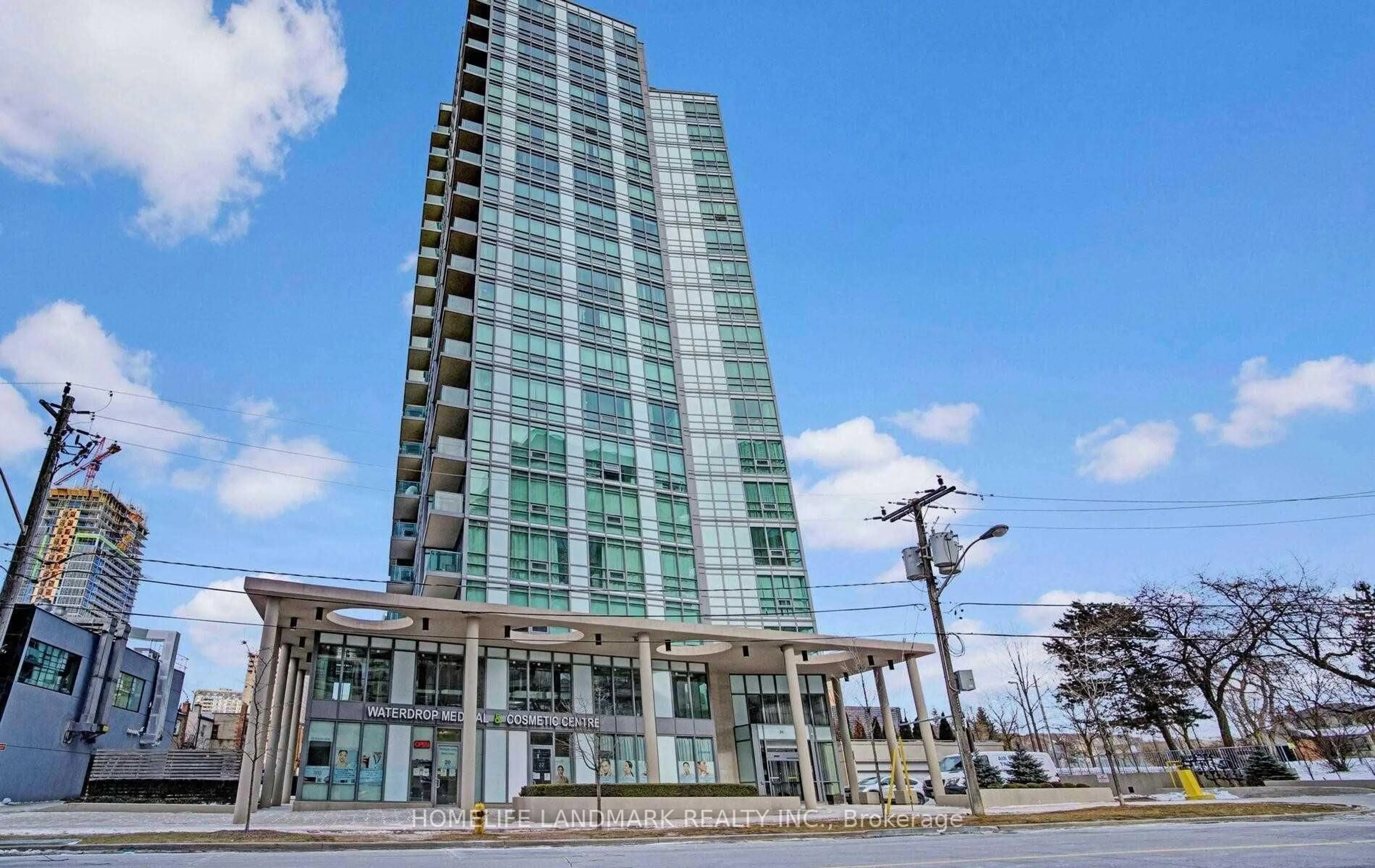 Indoor foyer for 26 Norton Ave #911, Toronto Ontario M2N 0C6