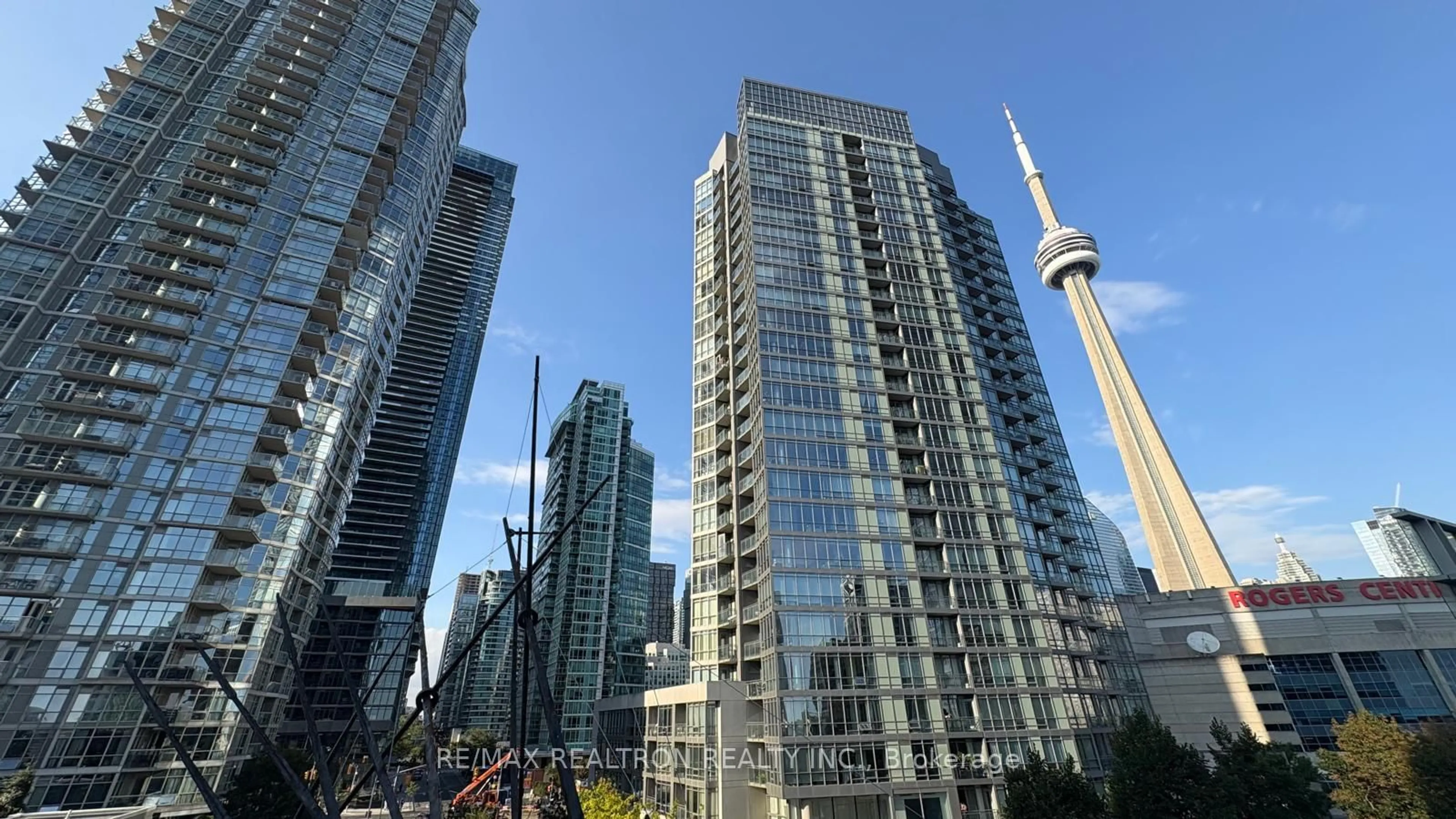 Unknown for 35 Mariner Terr #PH3, Toronto Ontario M5V 3V9