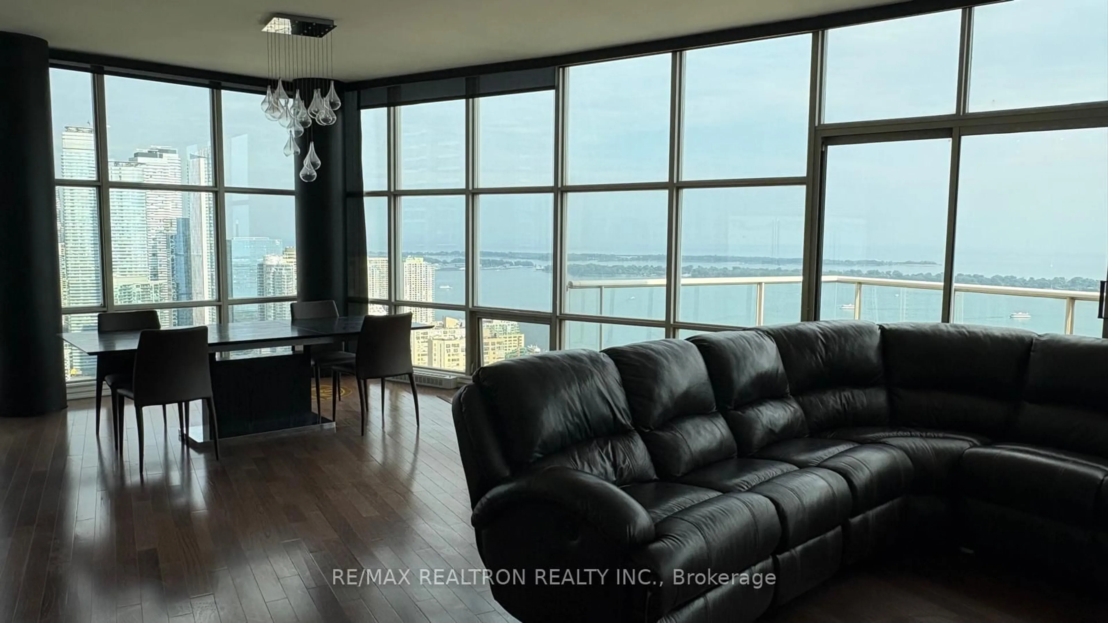 Living room with furniture, unknown for 35 Mariner Terr #PH3, Toronto Ontario M5V 3V9