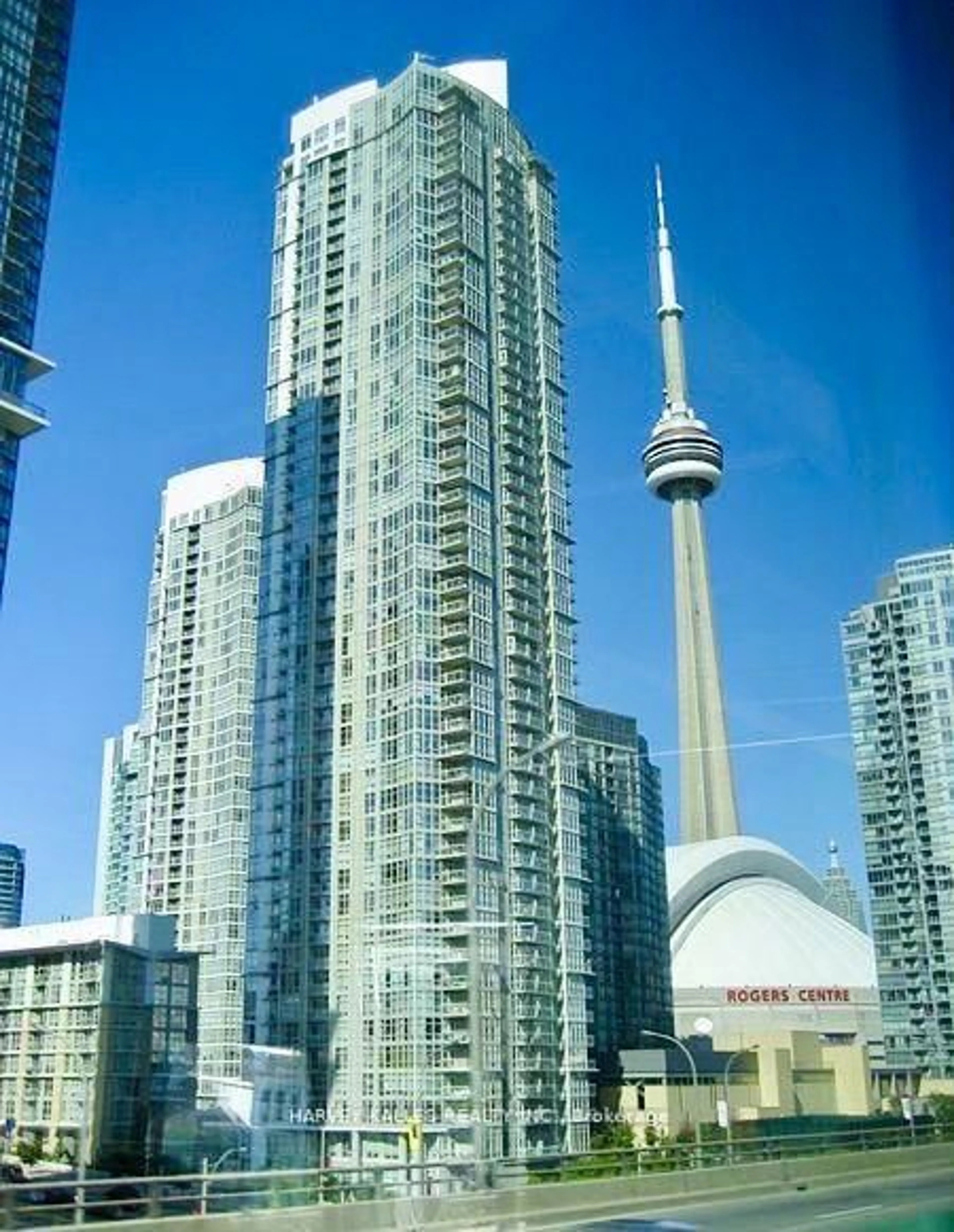 Unknown for 35 Mariner Terr #4001, Toronto Ontario M5V 3V9