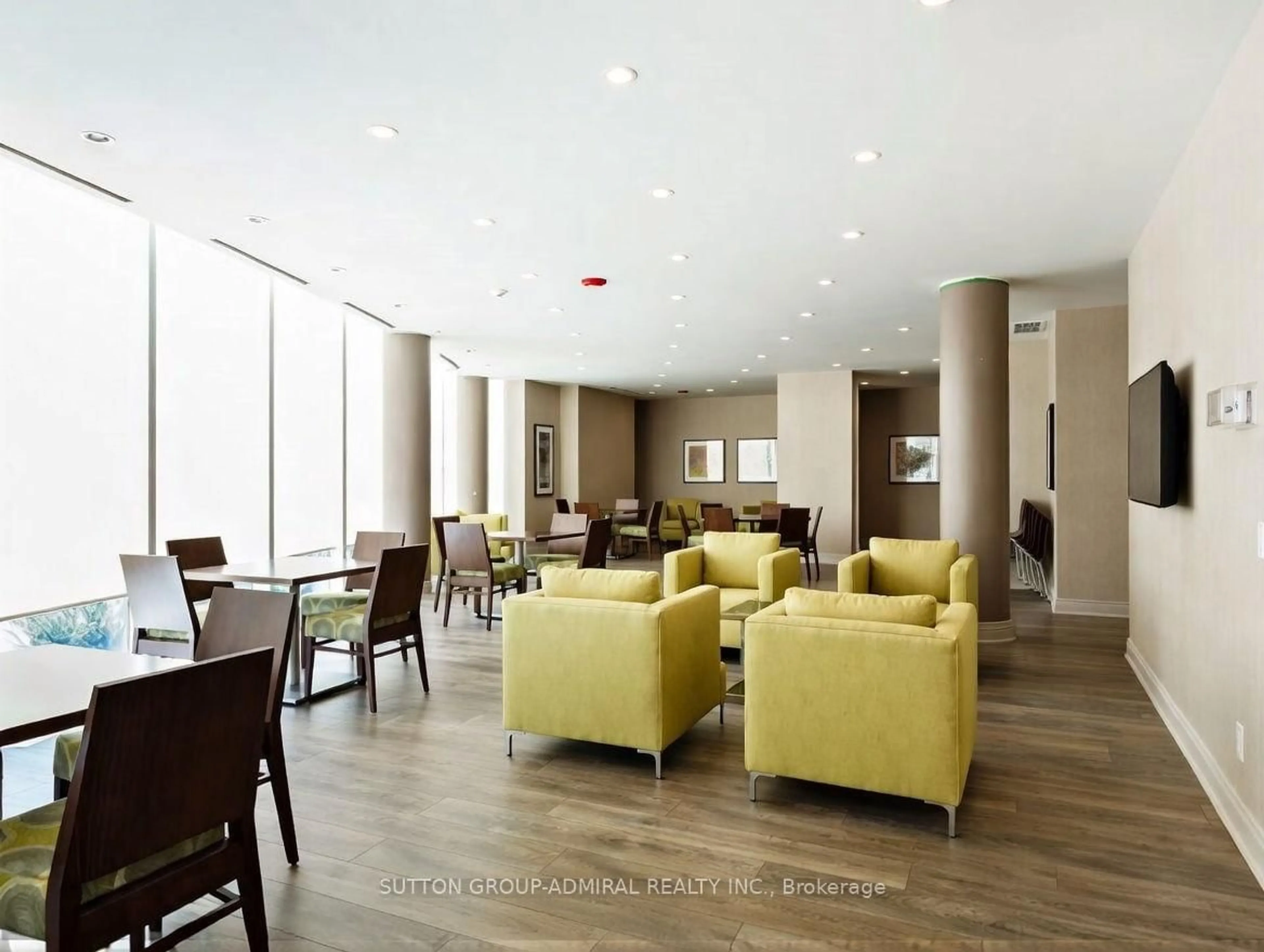 Lobby for 525 Wilson Ave #557, Toronto Ontario M3H 0A7