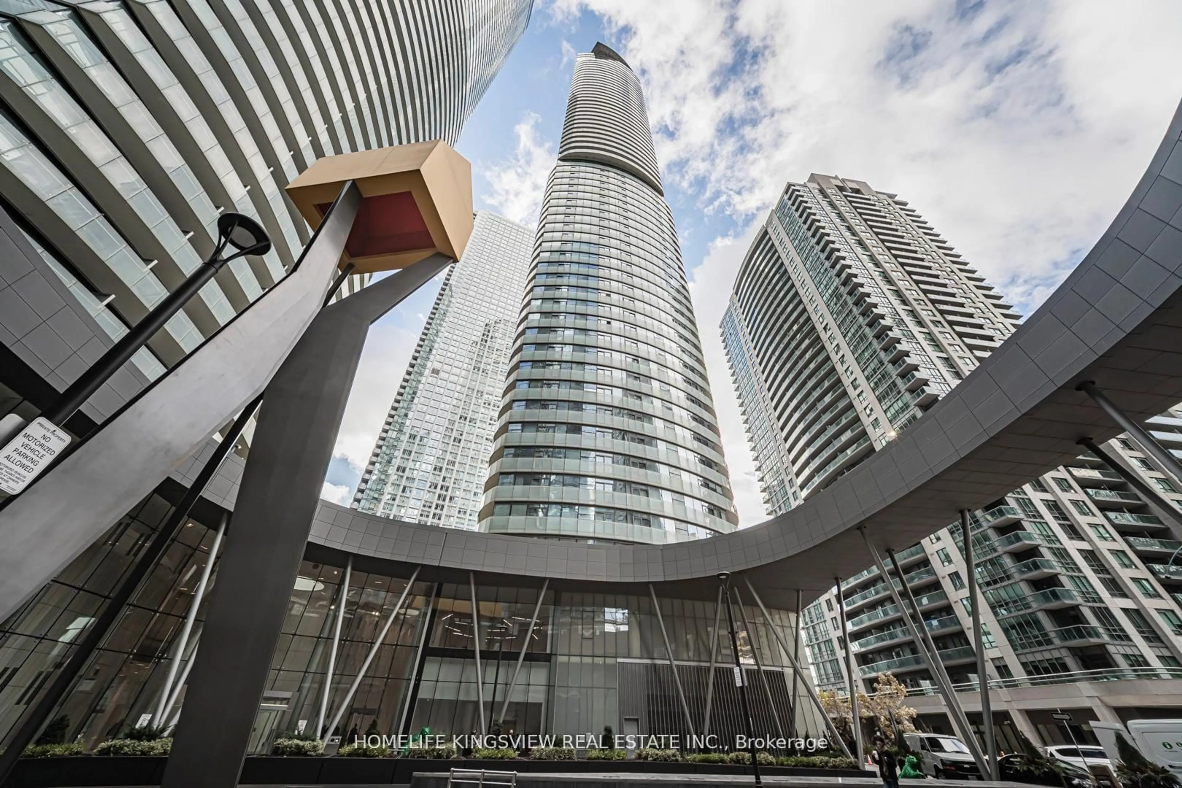 Unknown for 12 York St #1001, Toronto Ontario M5J 0A9