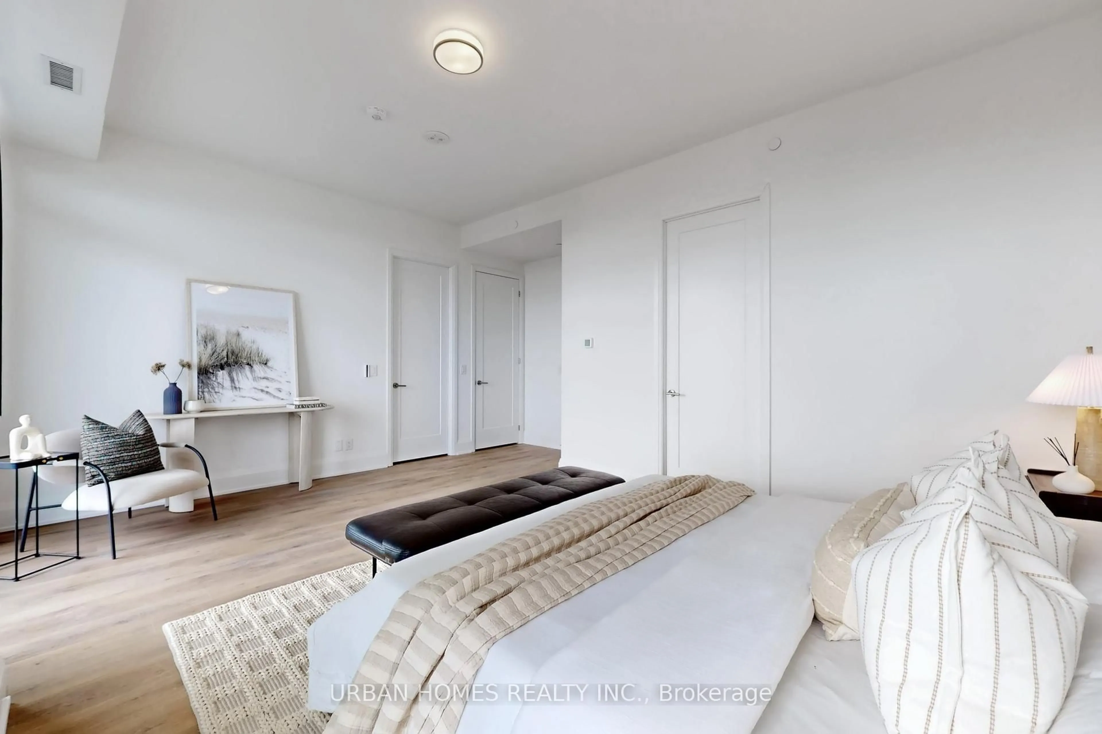 A pic of a room for 65 Broadway Ave #3603, Toronto Ontario M4P 1T9