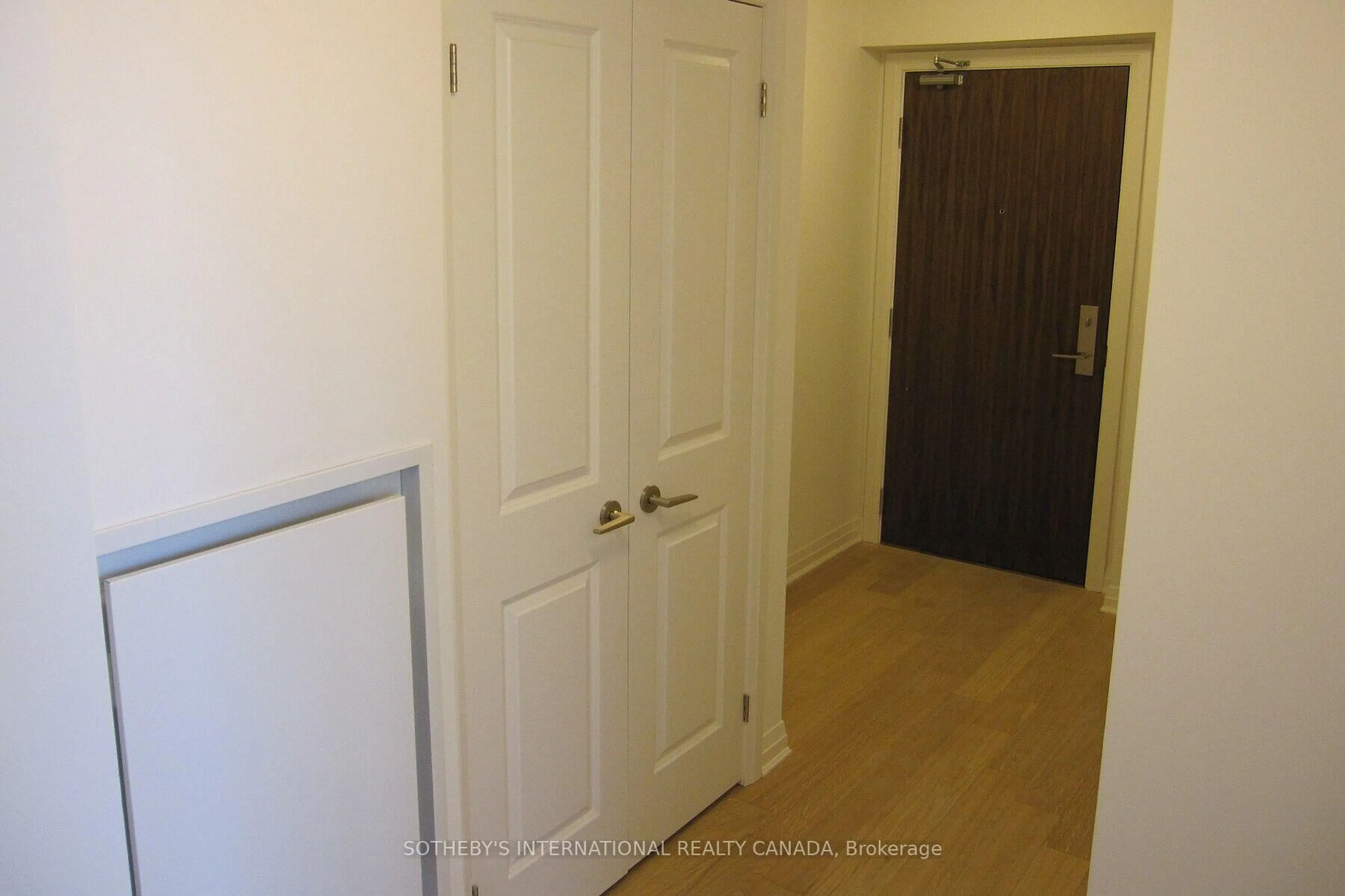 Unknown for 8 Mercer St #1102, Toronto Ontario M5V 0C4