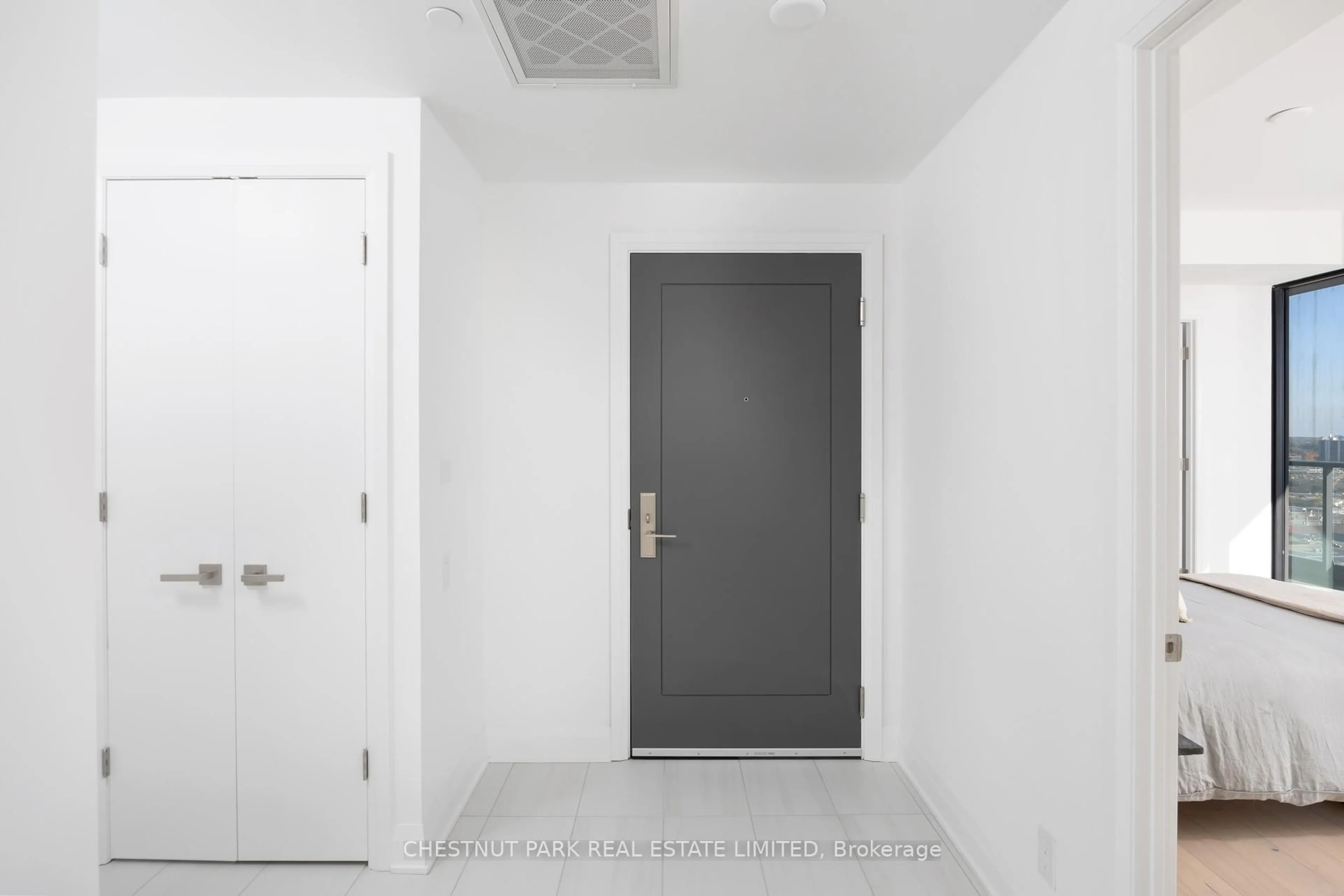 Indoor entryway for 33 Frederick Todd Way #1702, Toronto Ontario M4G 0C9