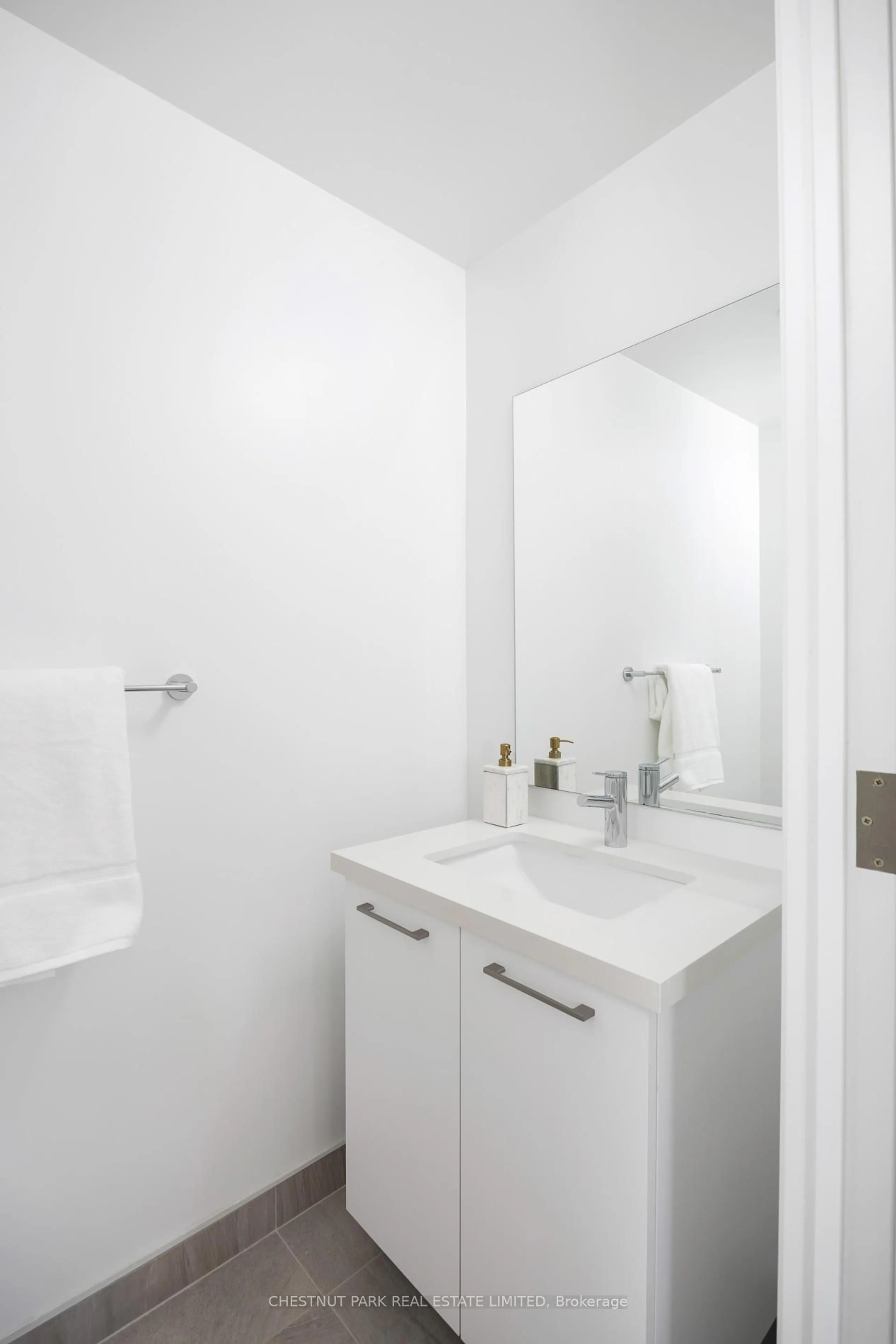 Standard bathroom, floor is not visible for 33 Frederick Todd Way #1702, Toronto Ontario M4G 0C9