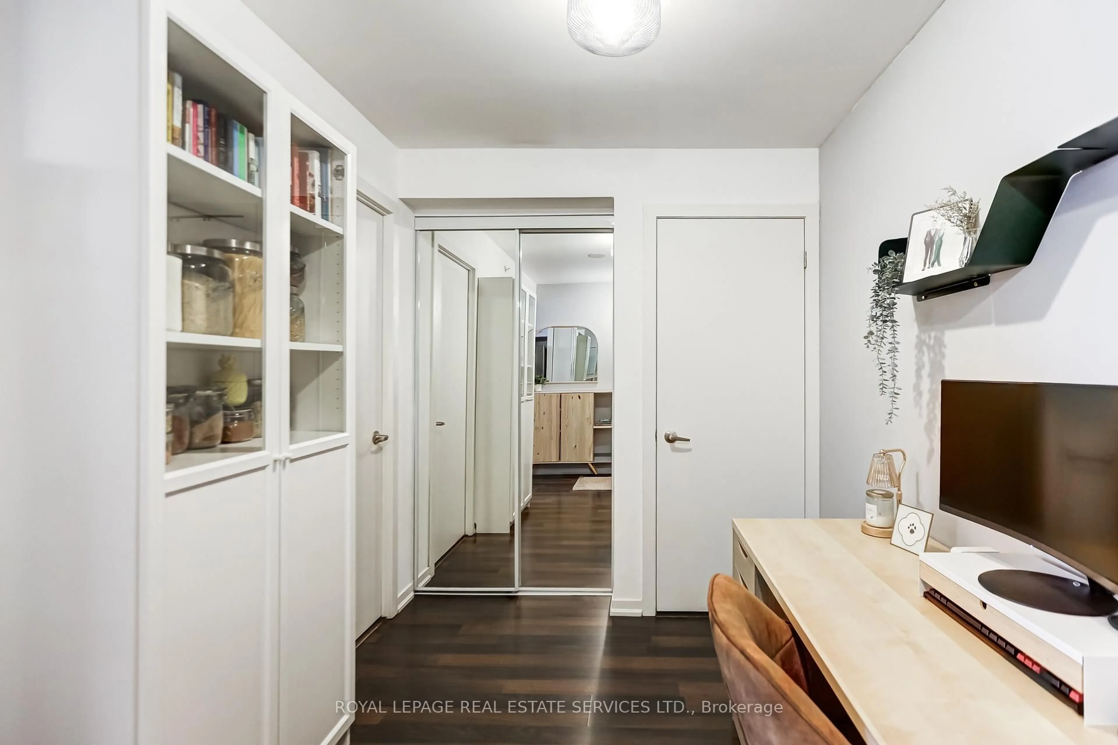 Indoor entryway for 20 Joe Shuster Way #1117, Toronto Ontario M6K 0A3