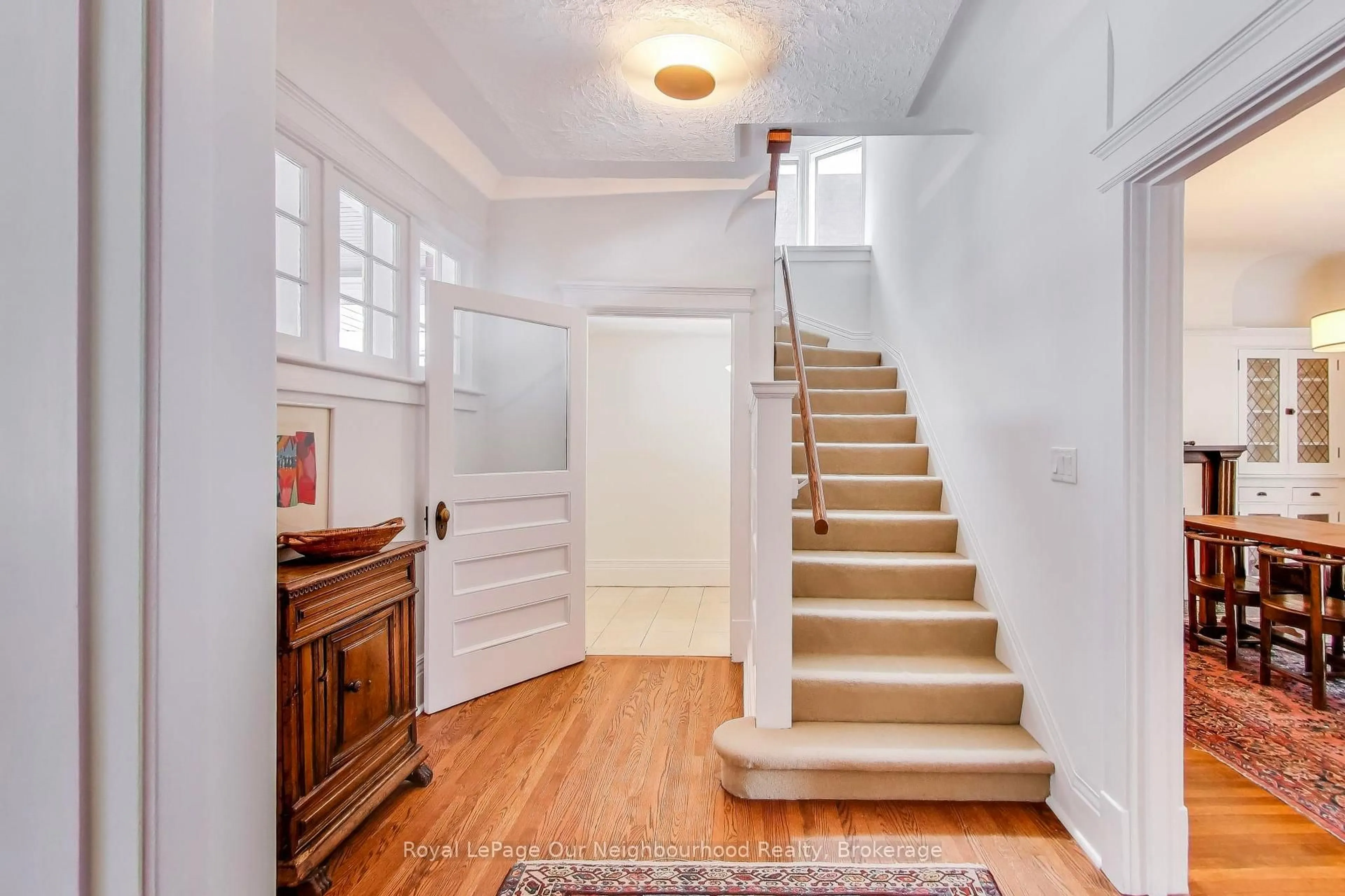 Indoor entryway for 64 Kendal Ave, Toronto Ontario M5R 1L9