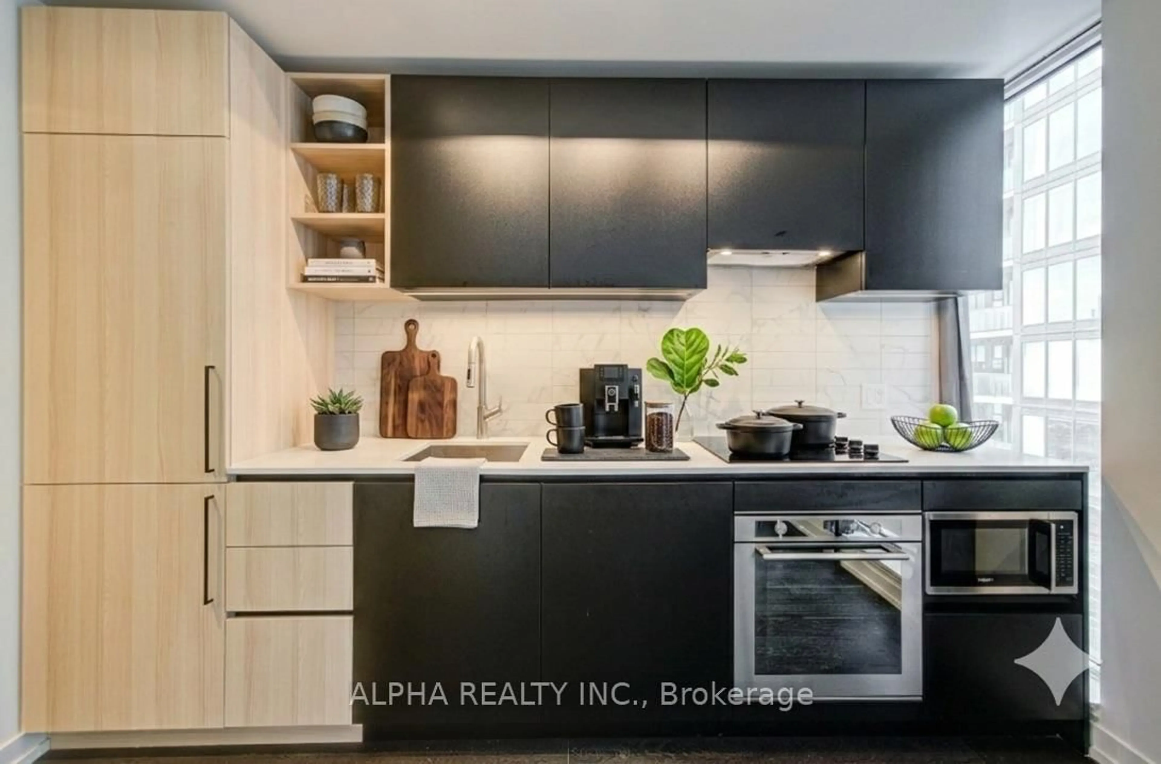 Unknown for 55 Mercer St #3006, Toronto Ontario M5V 0W4