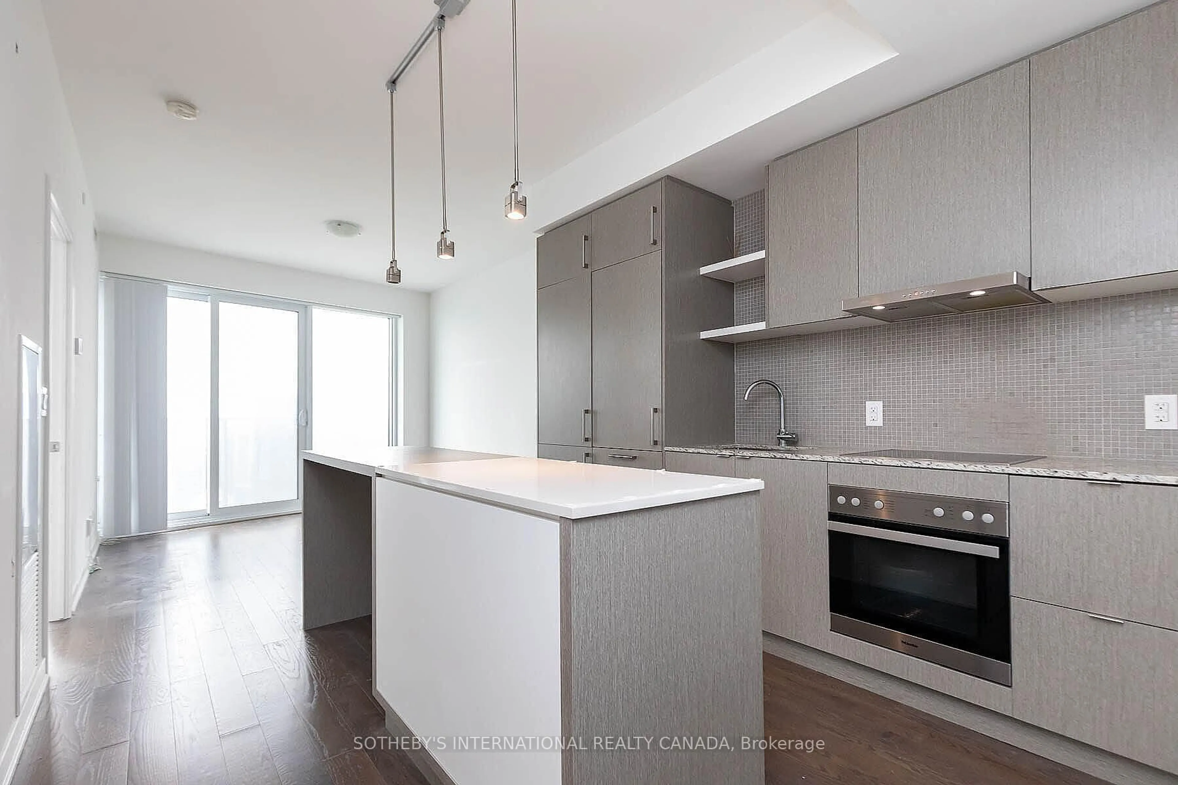 Open concept kitchen, unknown for 100 Harbour St #6003, Toronto Ontario M5J 2T5