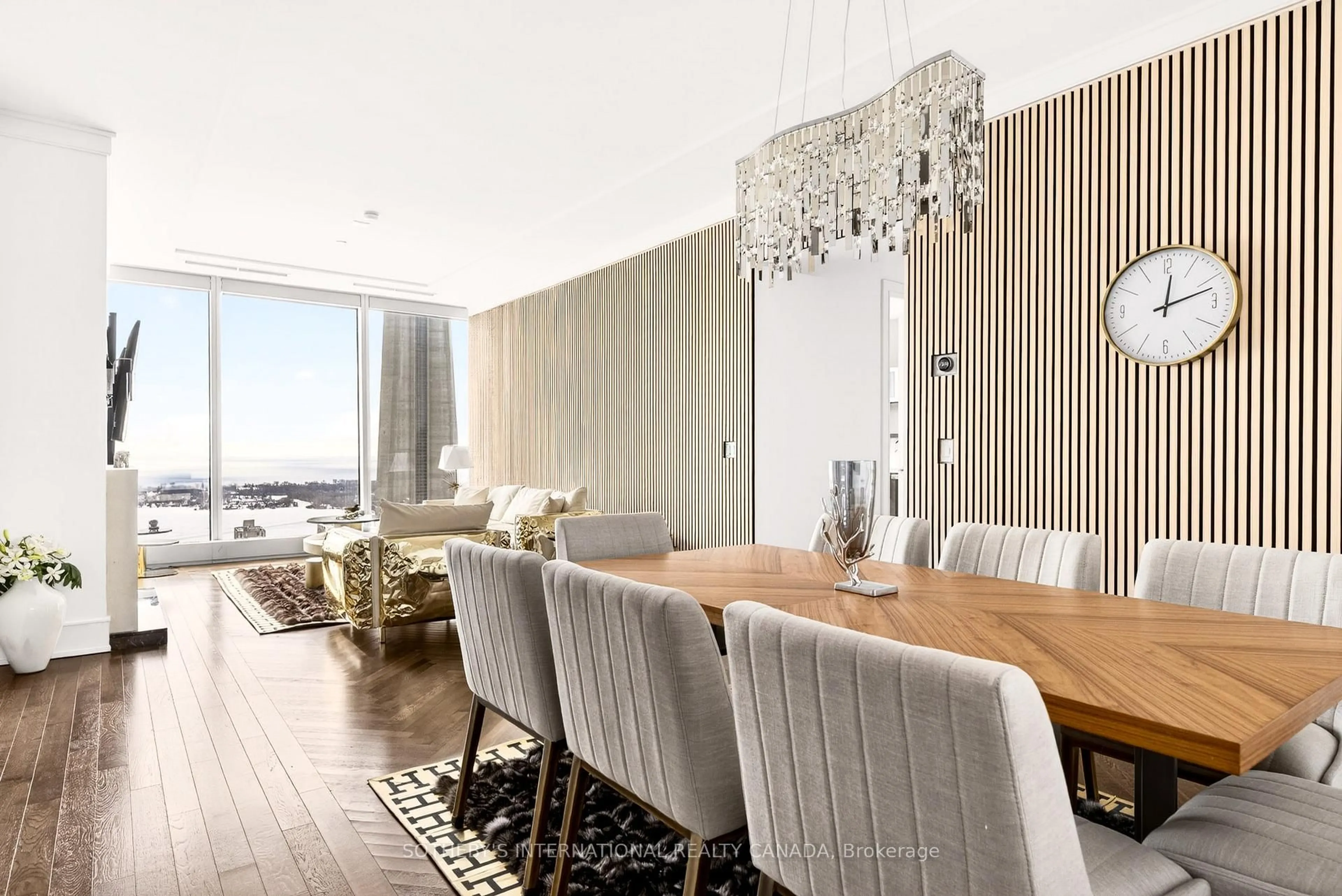 Dining room, wood/laminate floor for 183 Wellington St #3905, Toronto Ontario M5V 0A1