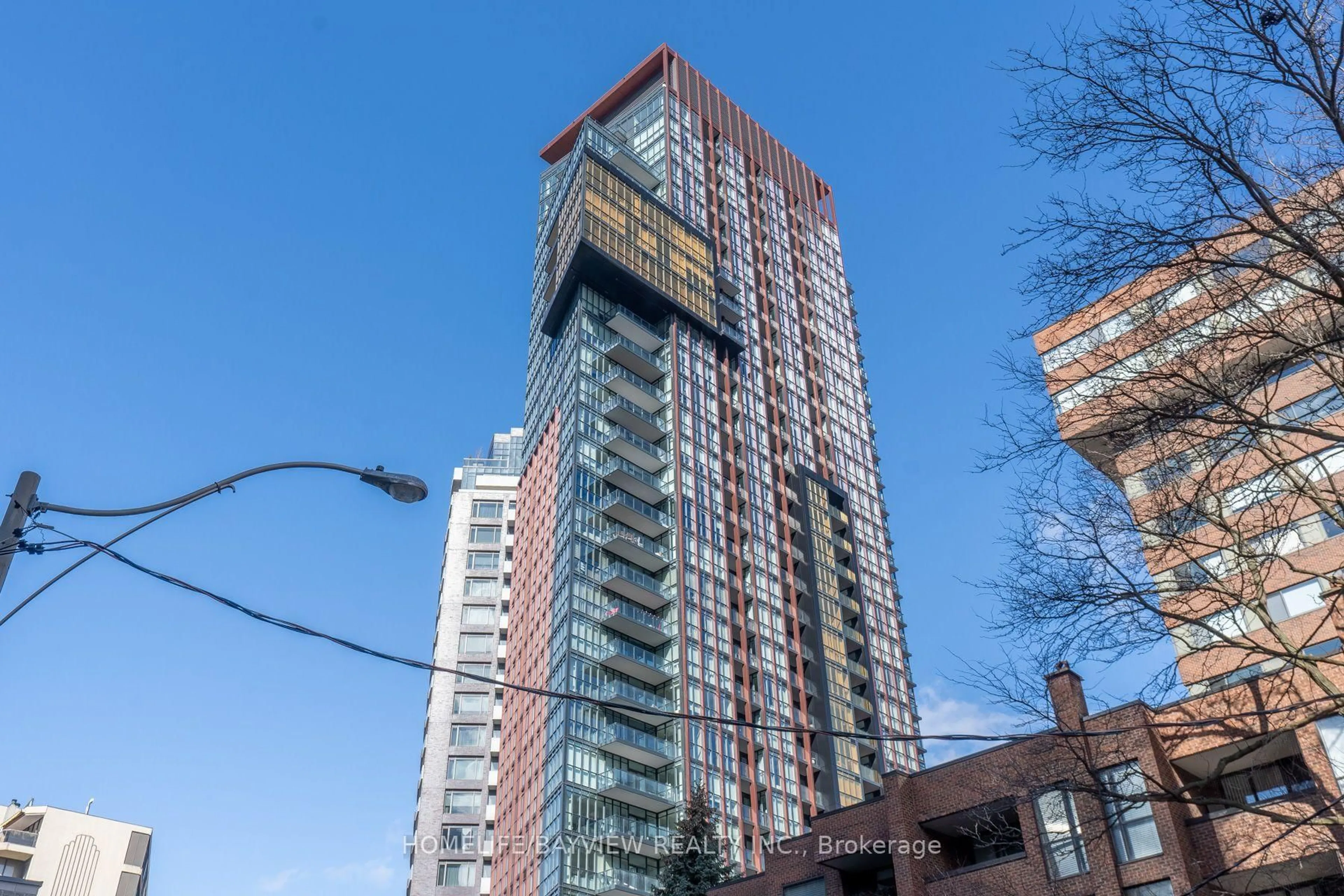 Unknown for 32 Davenport Rd #703, Toronto Ontario M5R 0B5