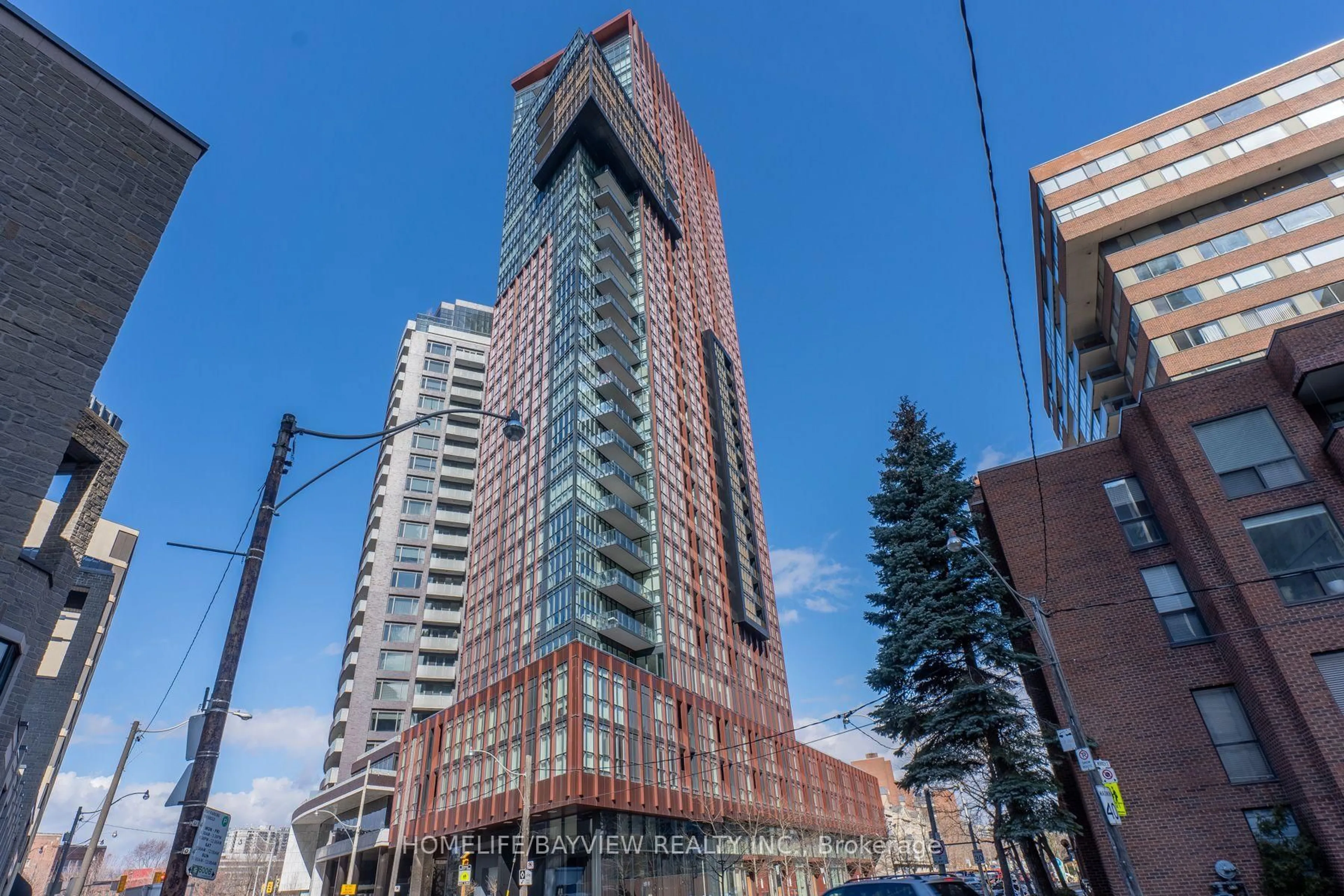 Unknown for 32 Davenport Rd #703, Toronto Ontario M5R 0B5