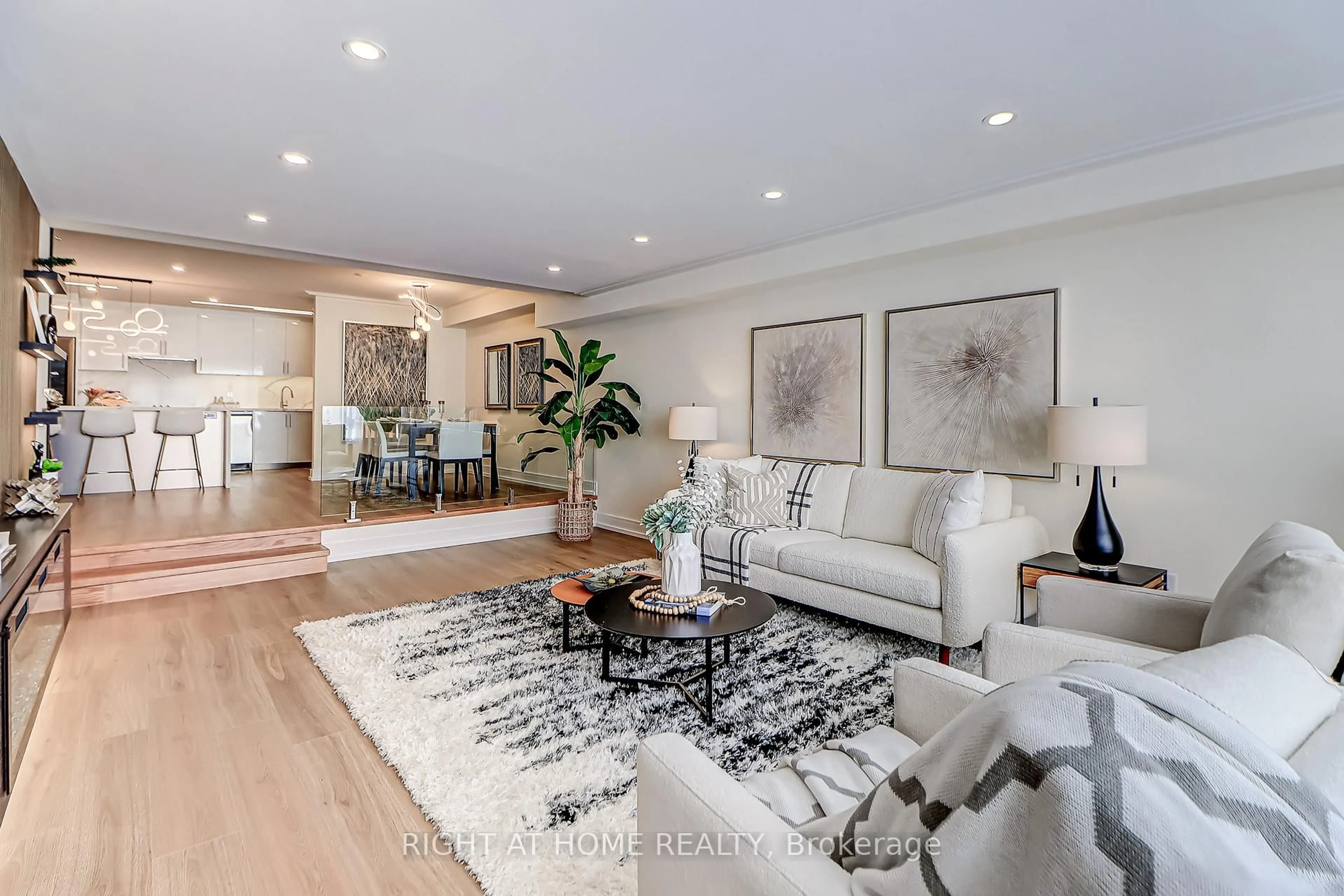 Living room with furniture, unknown for 130 Carlton St #1207, Toronto Ontario M5A 4K3