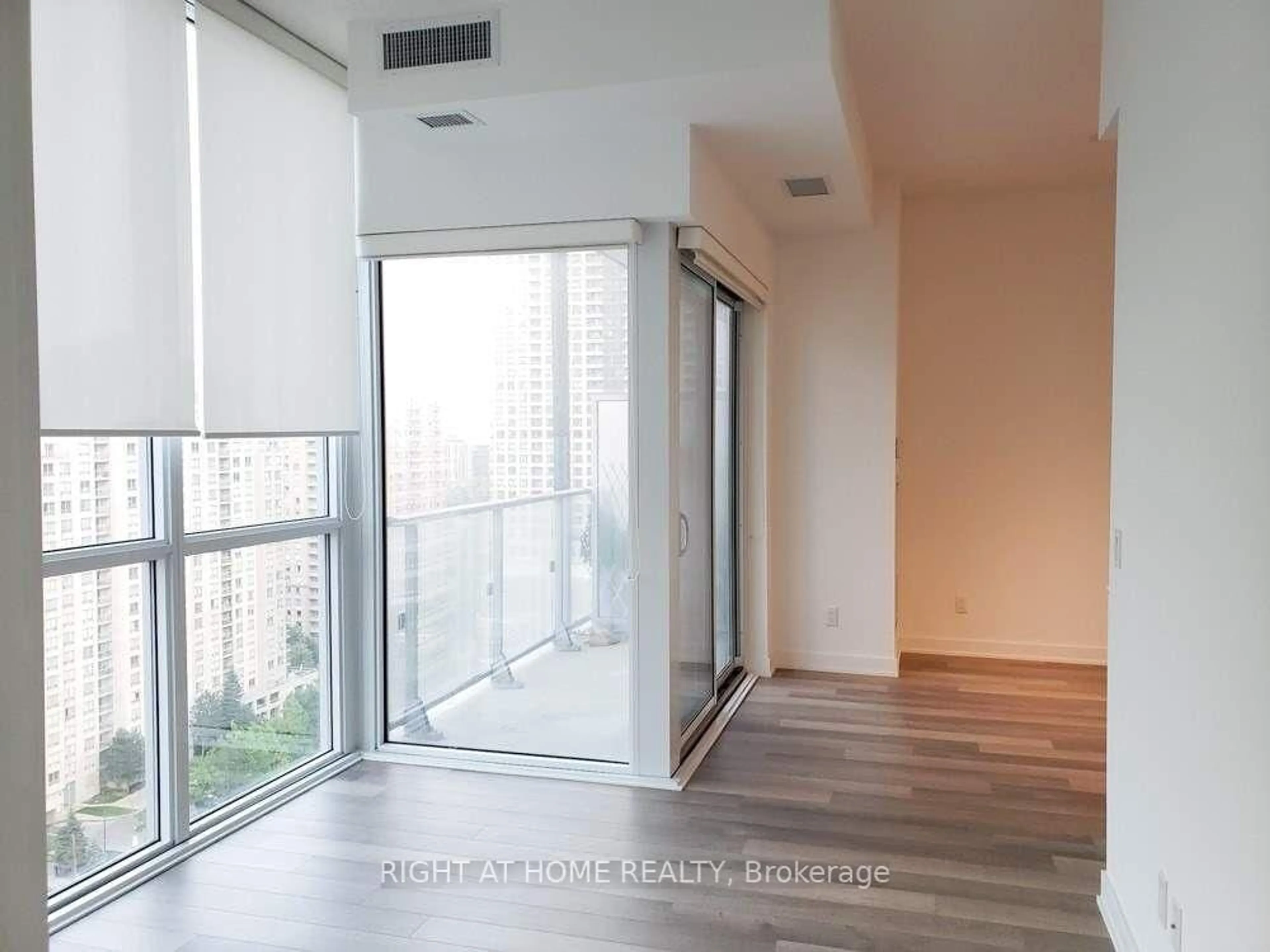 Unknown for 5180 Yonge St #1405, Toronto Ontario M2N 0K5