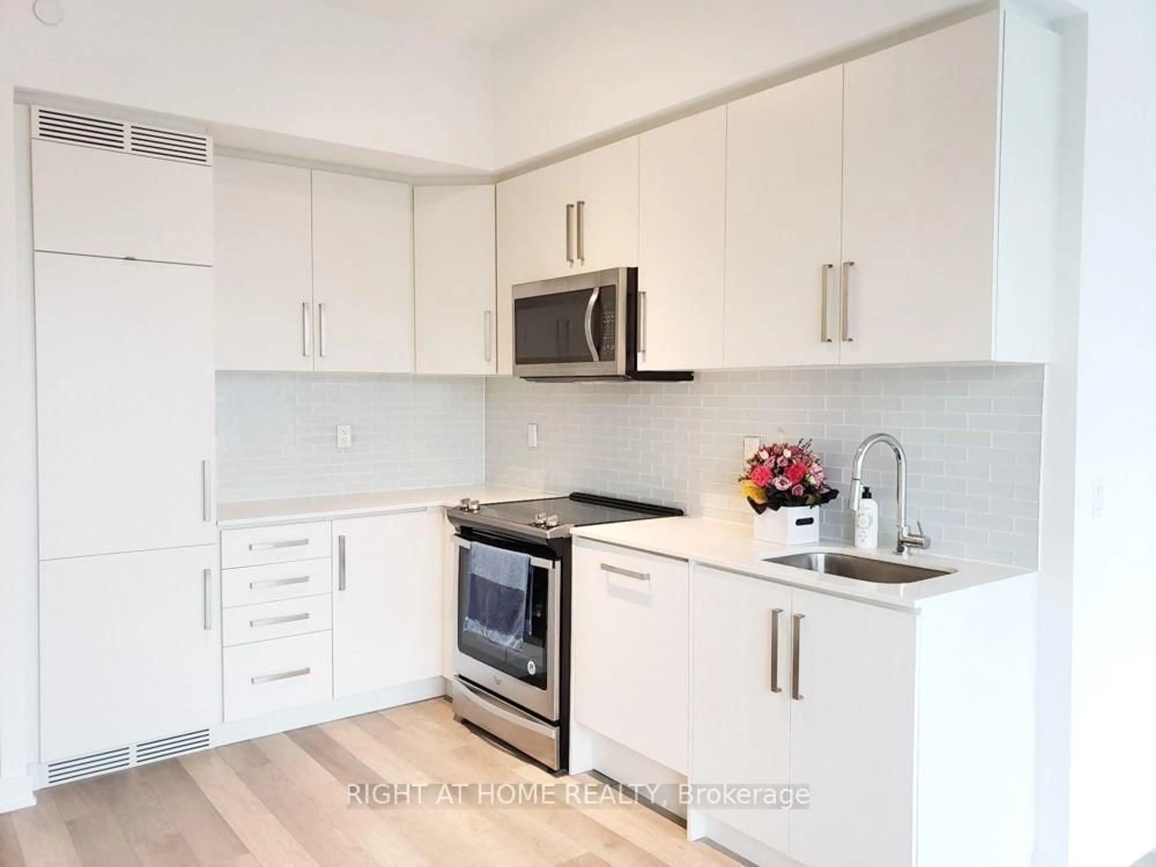 Unknown for 5180 Yonge St #1405, Toronto Ontario M2N 0K5