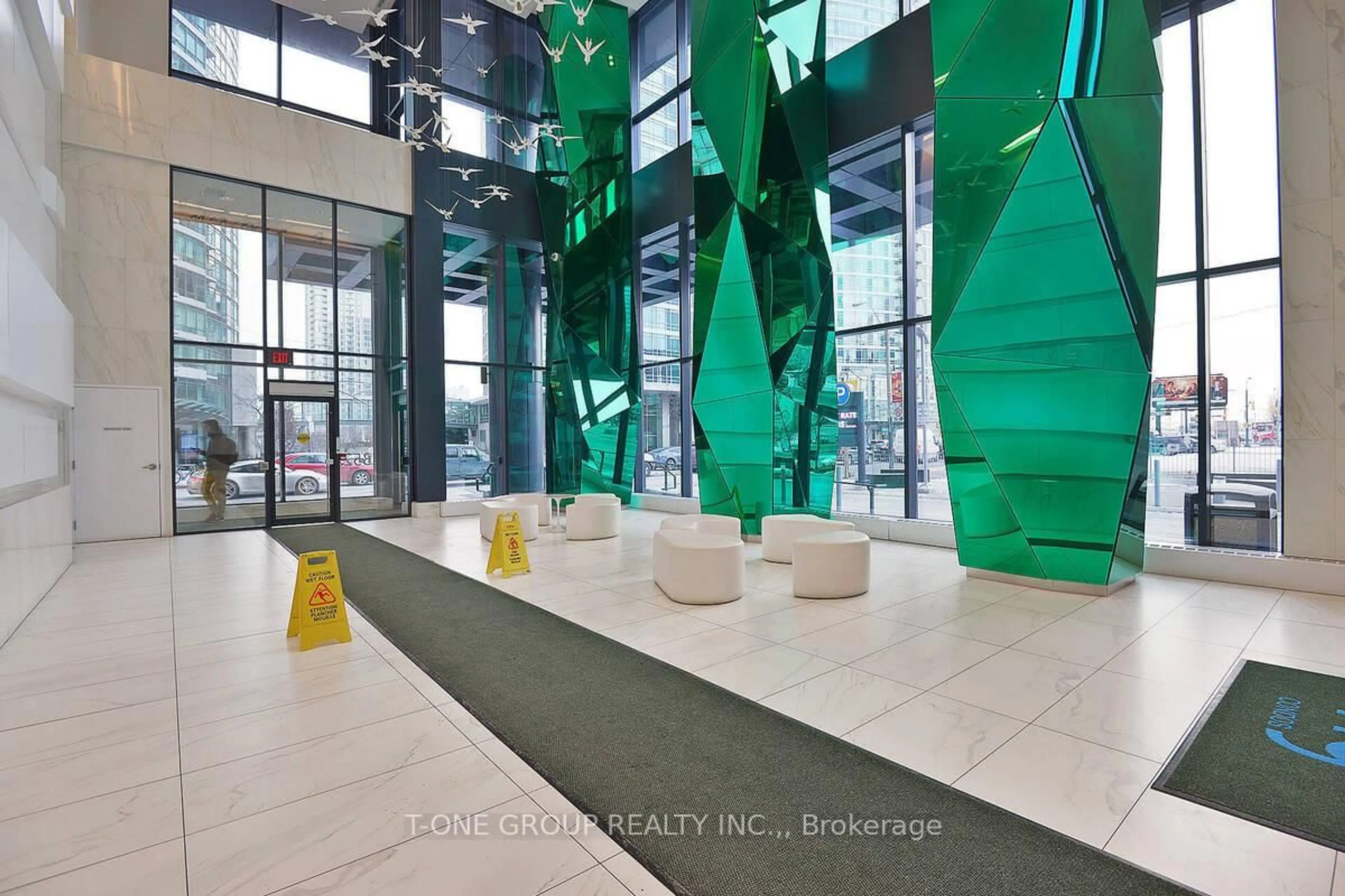 Lobby for 352 Front St, Toronto Ontario M5V 0K3