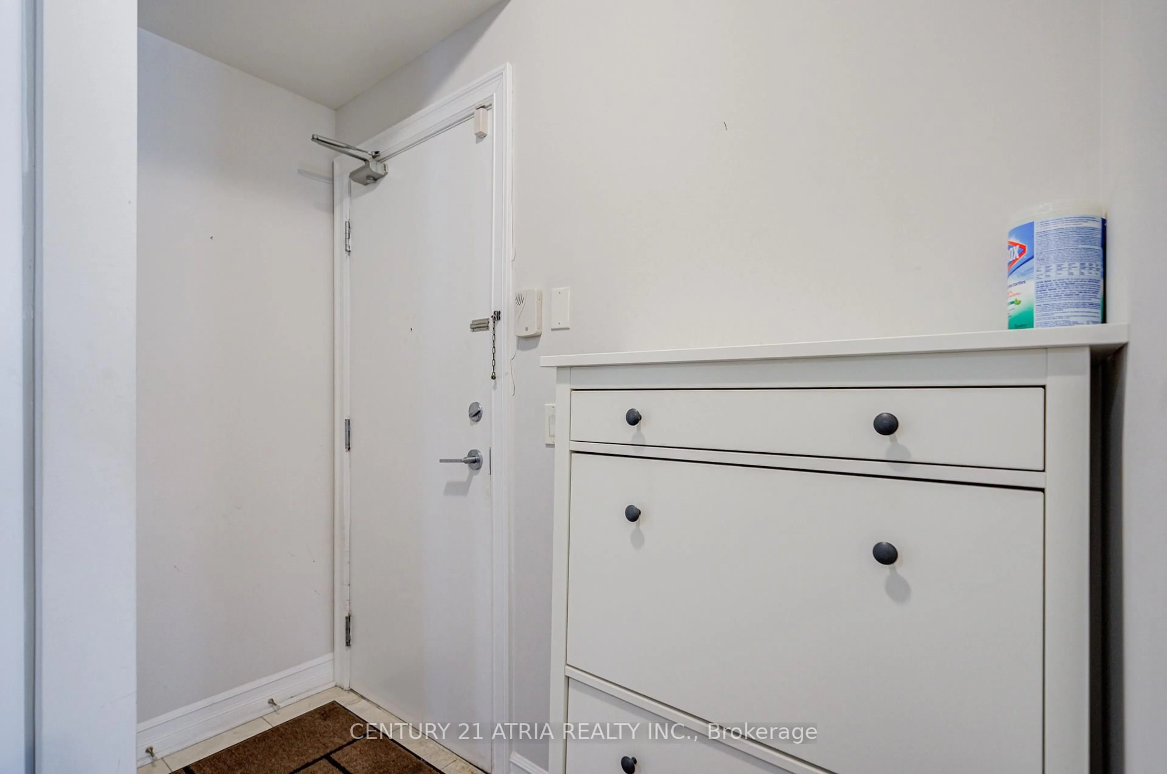 Unknown for 17 Barberry Pl #Th117, Toronto Ontario M2K 3E2