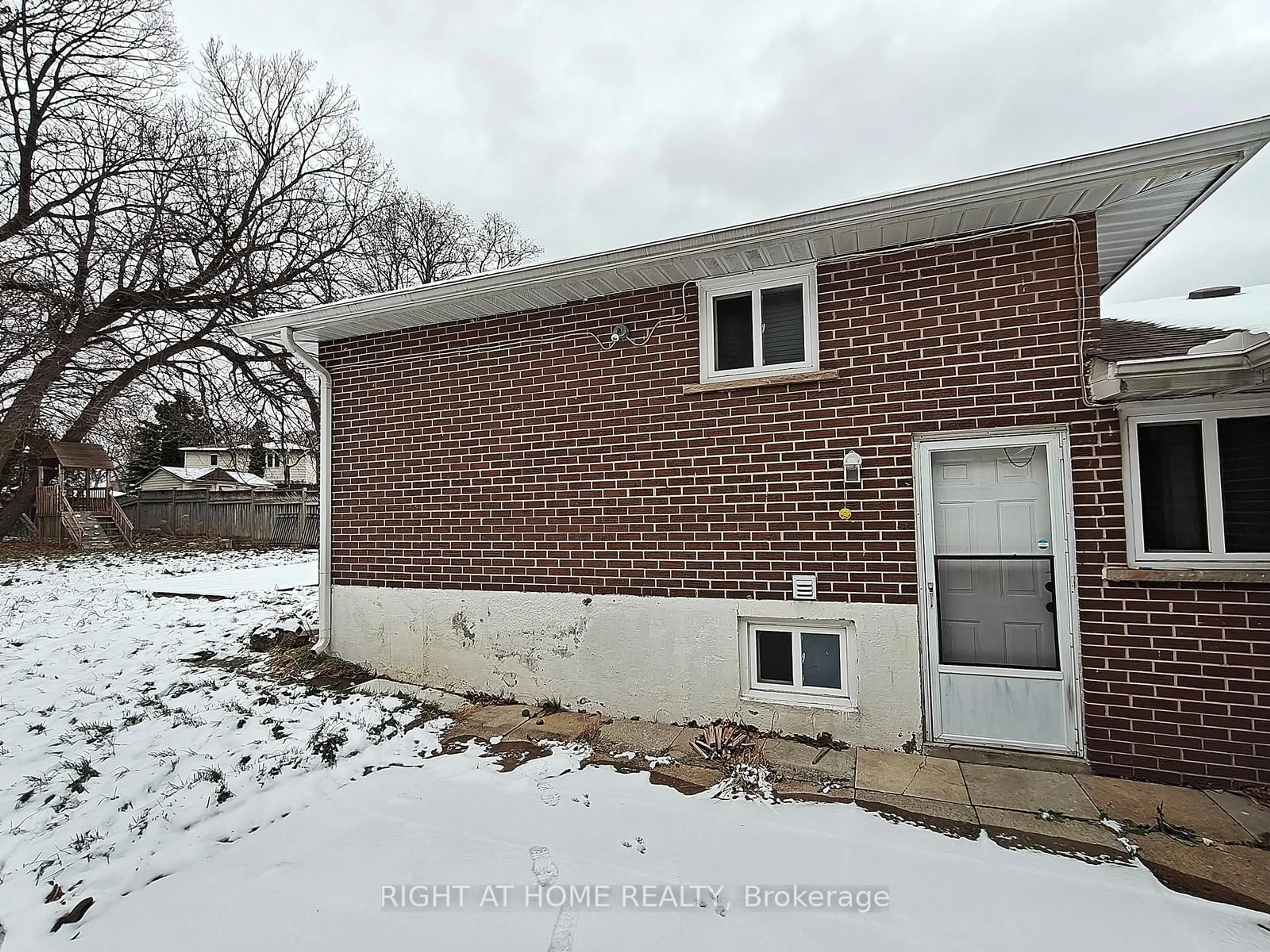 Home with brick exterior material, unknown for 182 mcnicoll Ave, Toronto Ontario M2N 3K7