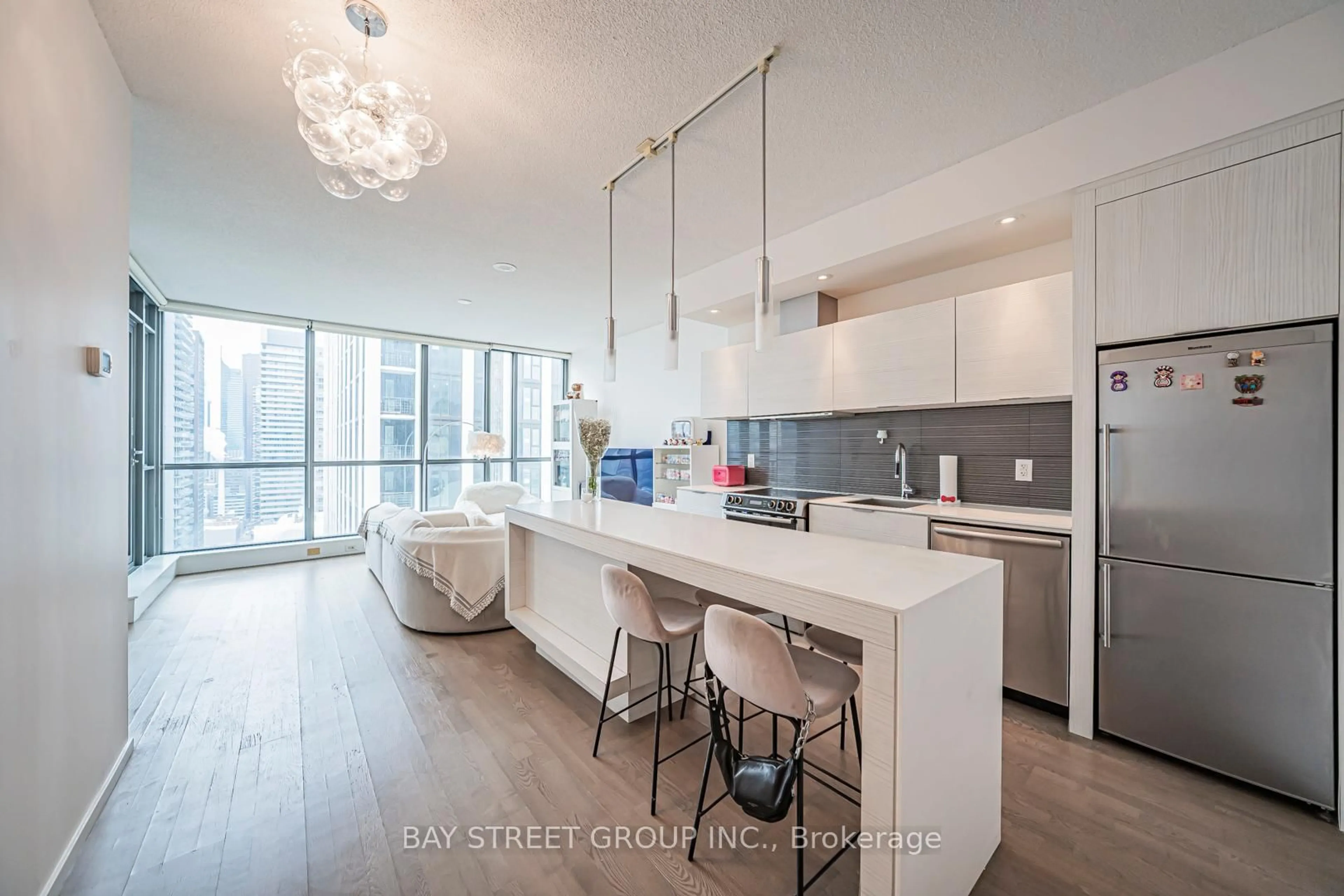 Open concept kitchen, unknown for 8 Charlotte St #3004, Toronto Ontario M5V 0K4