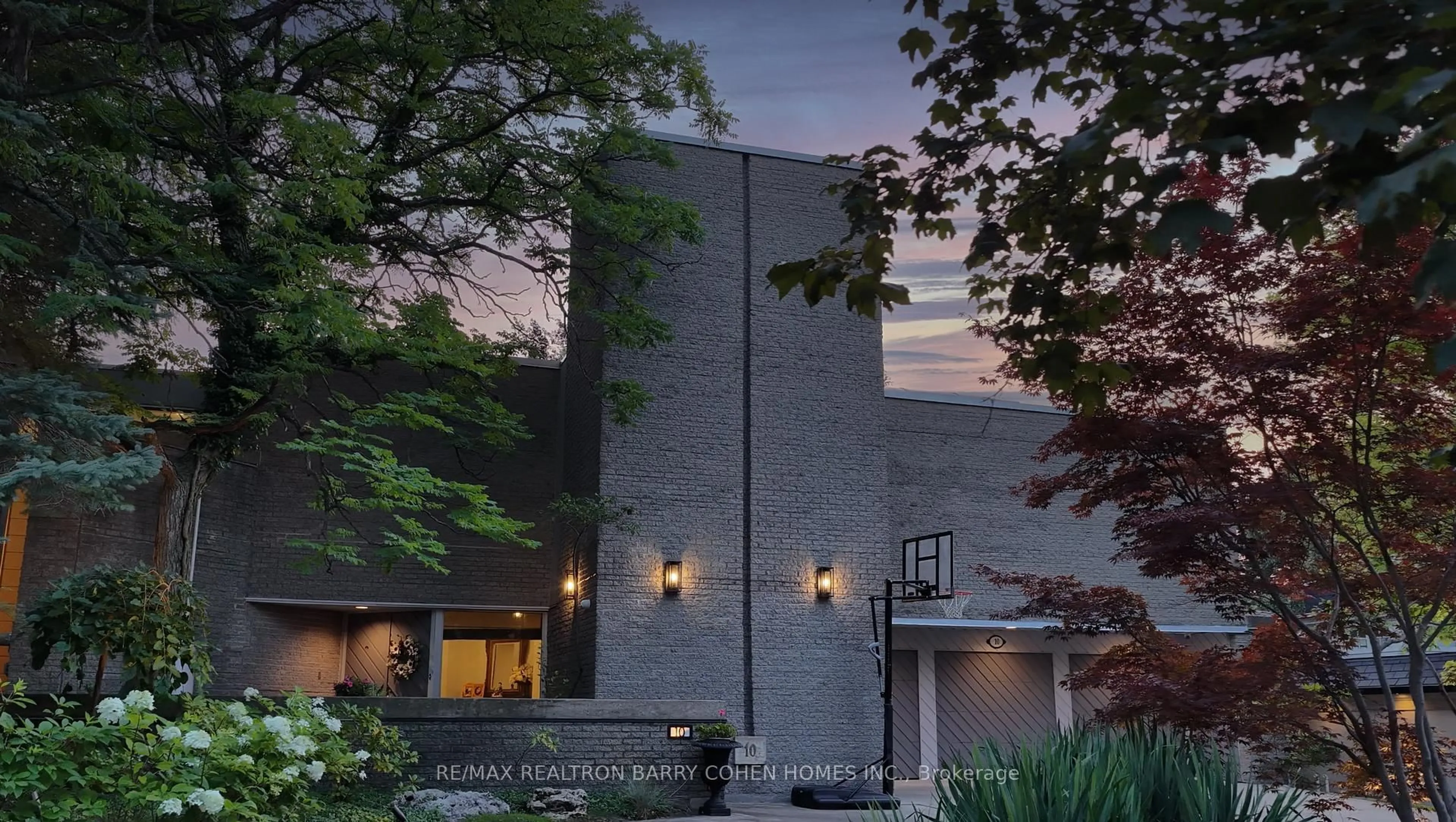 Unknown for 10 Penwood Cres, Toronto Ontario M3B 2B9