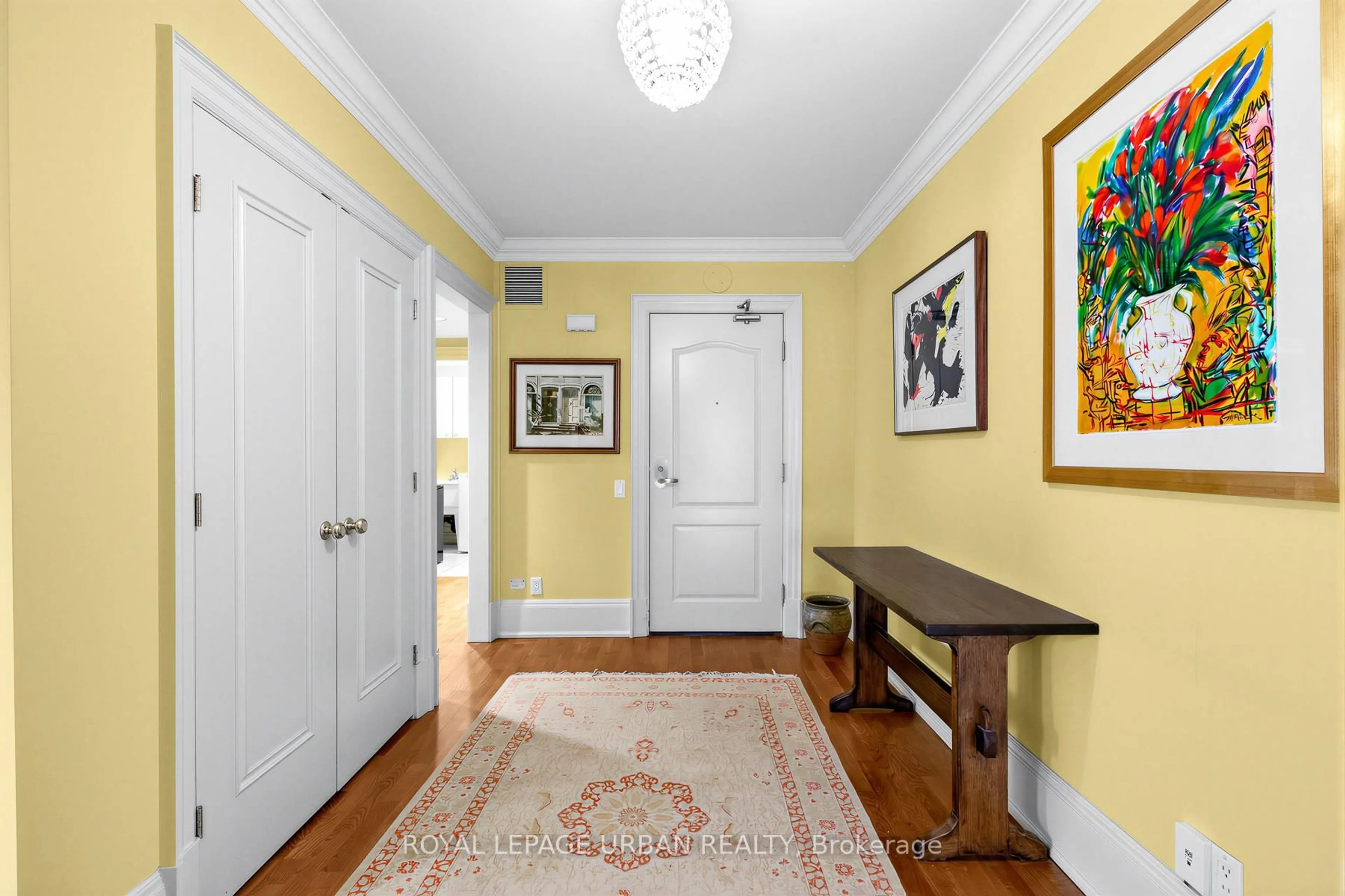 Indoor entryway for 21 Dale Ave #544, Toronto Ontario M4W 1K3