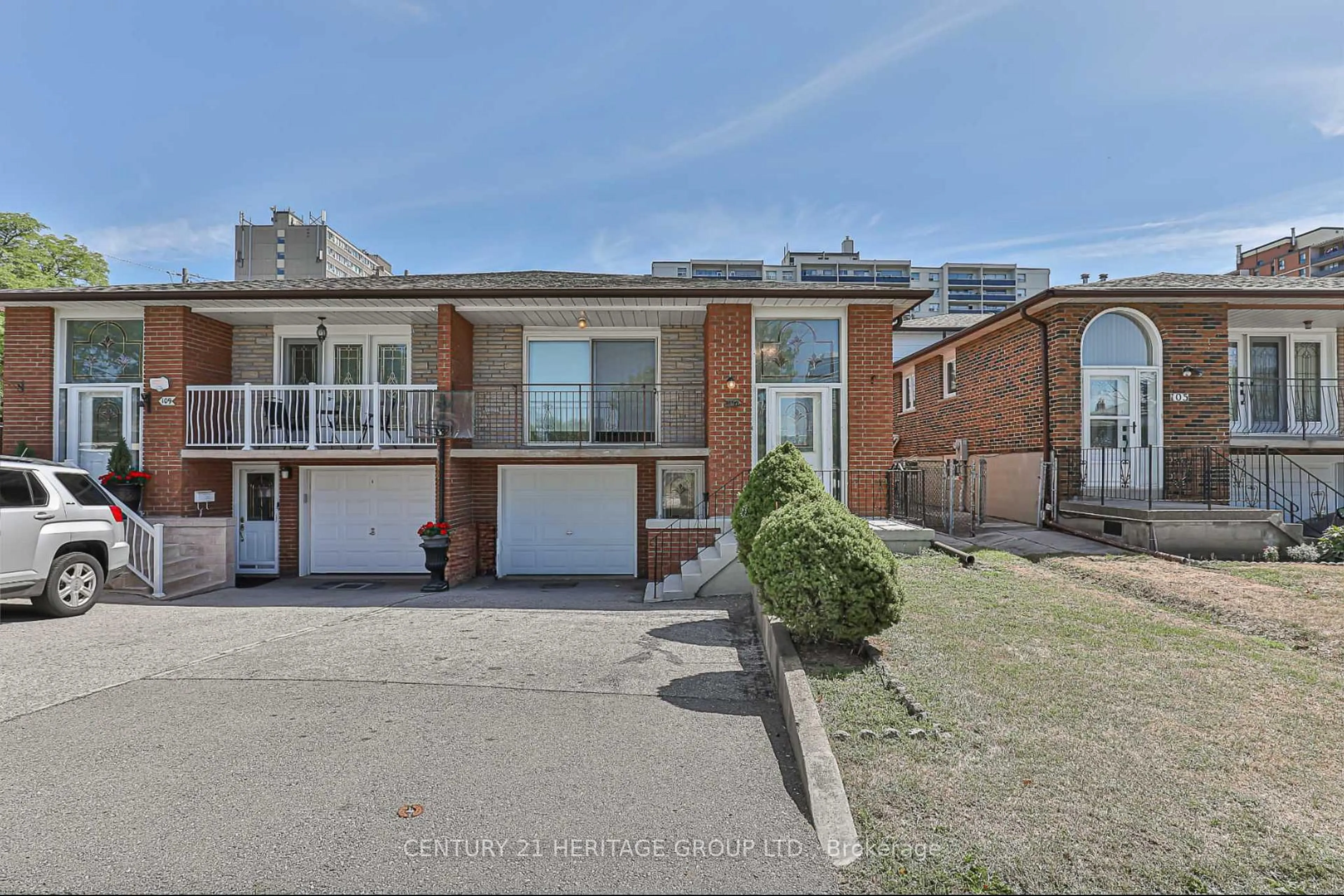 Home with brick exterior material, street for 107 Hazelnut Cres, Toronto Ontario M2J 4W4
