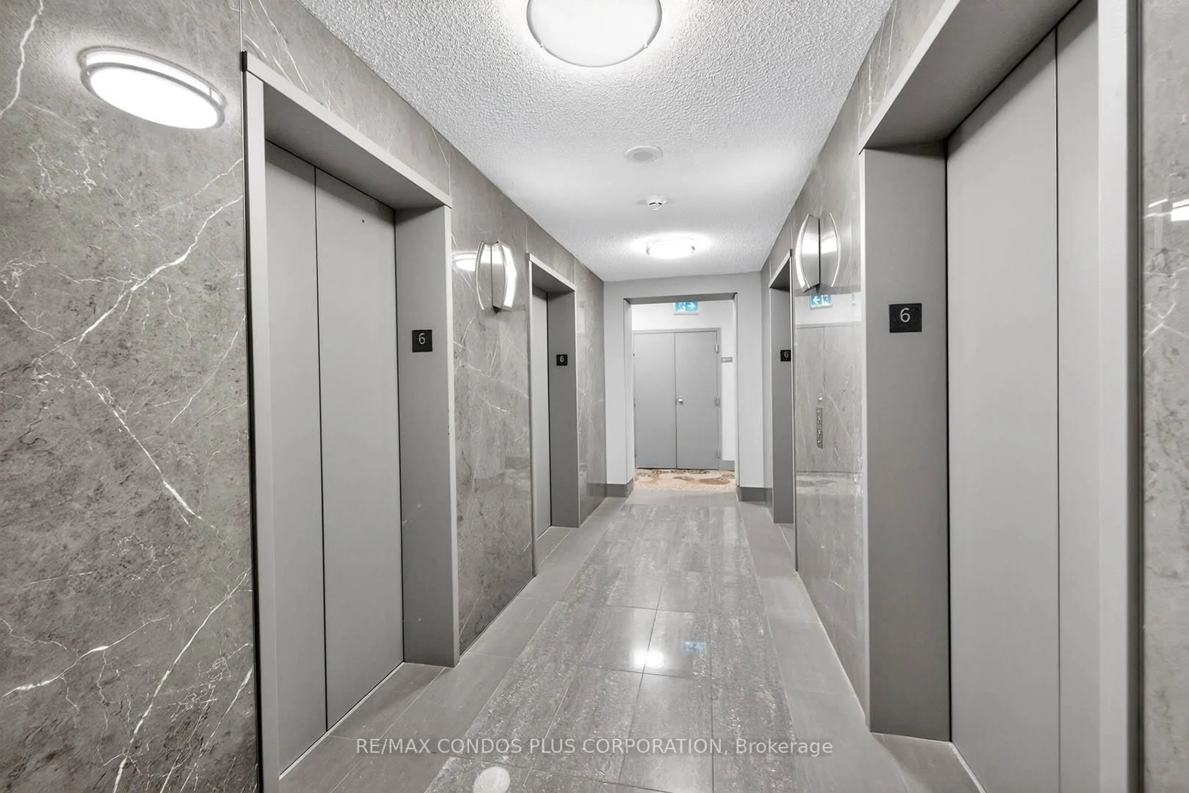 Indoor foyer for 35 Mariner Terr #605, Toronto Ontario M5V 3V9