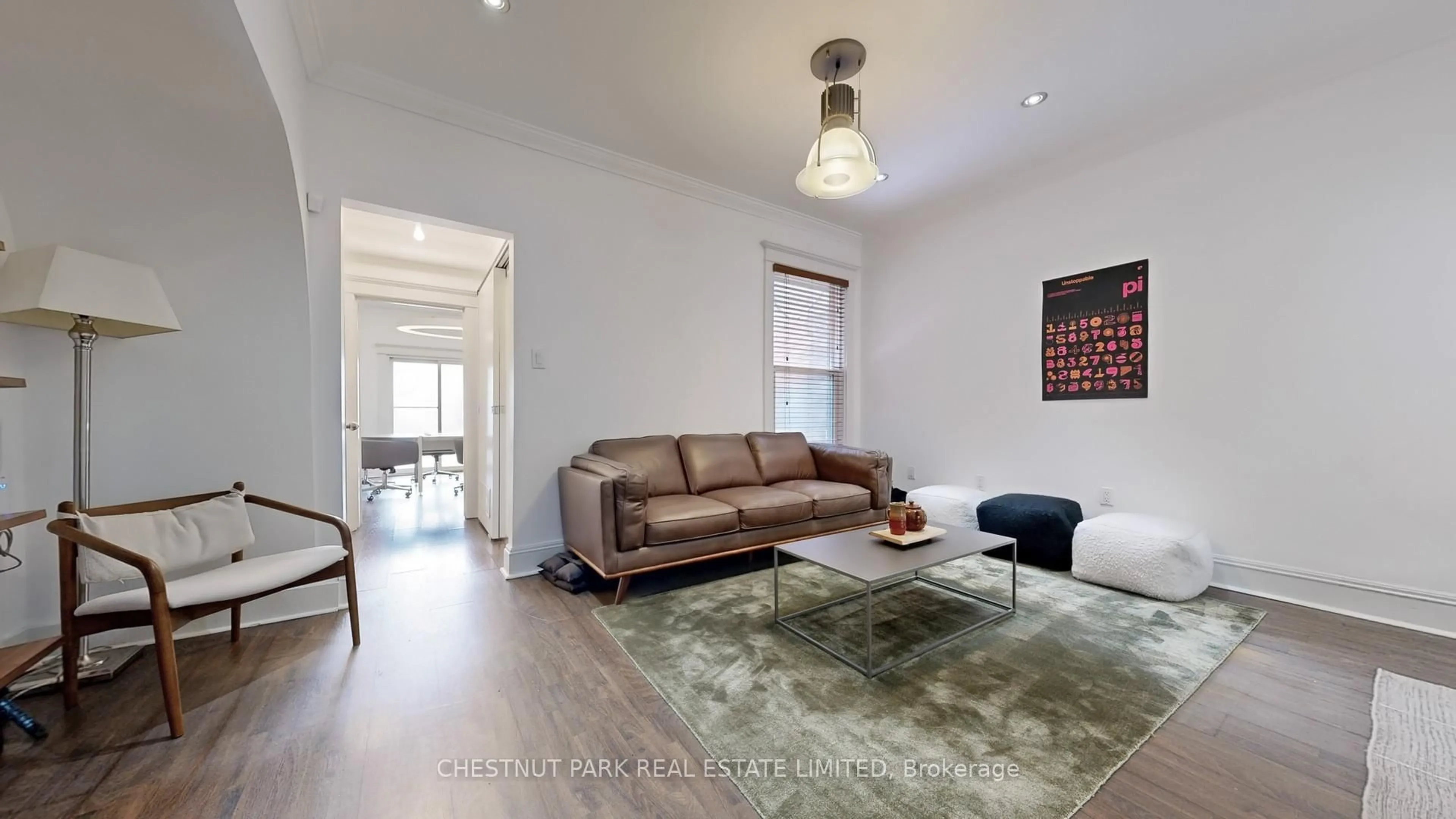 Living room with furniture, unknown for 9 Edgedale Rd, Toronto Ontario M4X 1N5