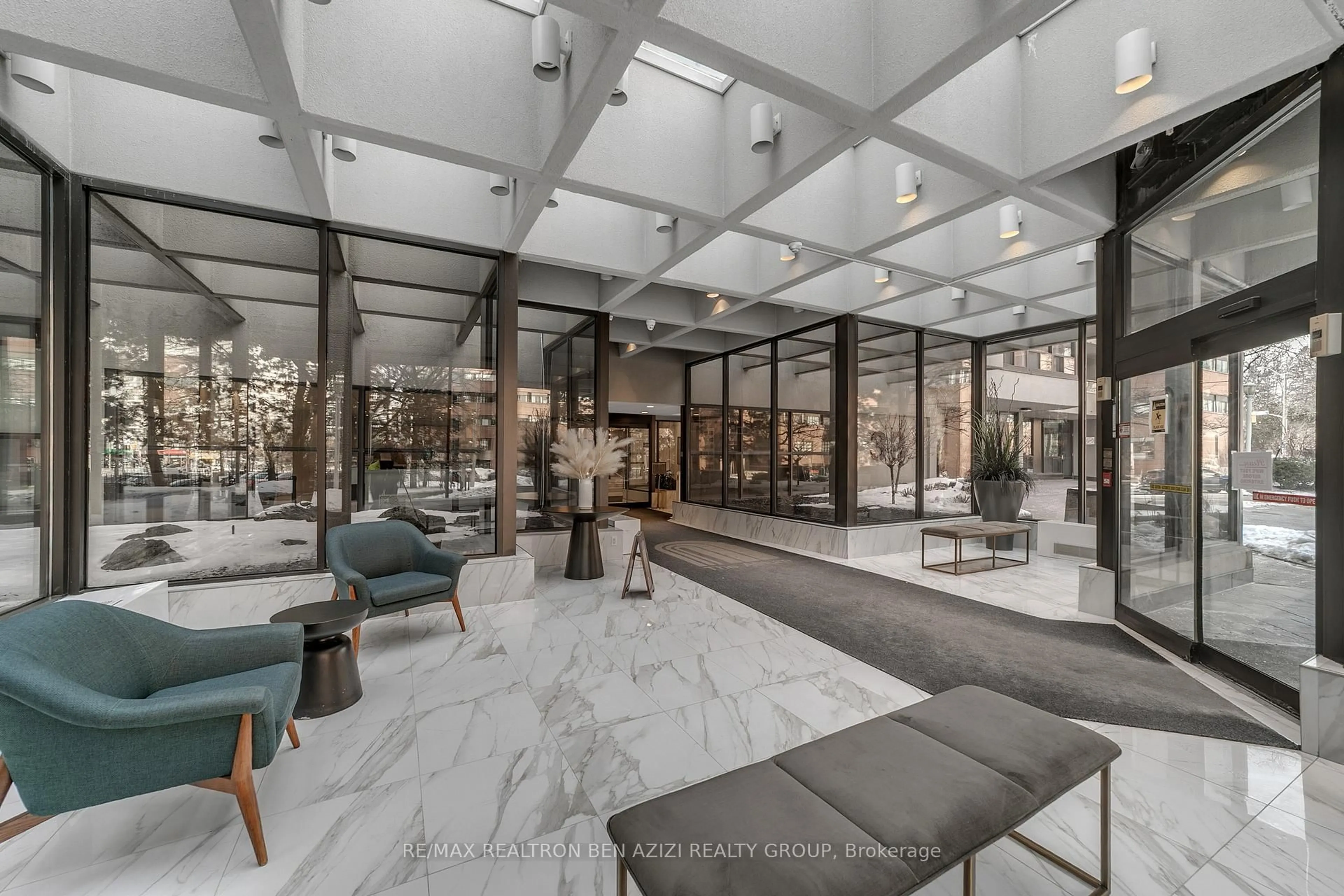 Lobby for 33 Elmhurst Ave #1904, Toronto Ontario M2N 6G8