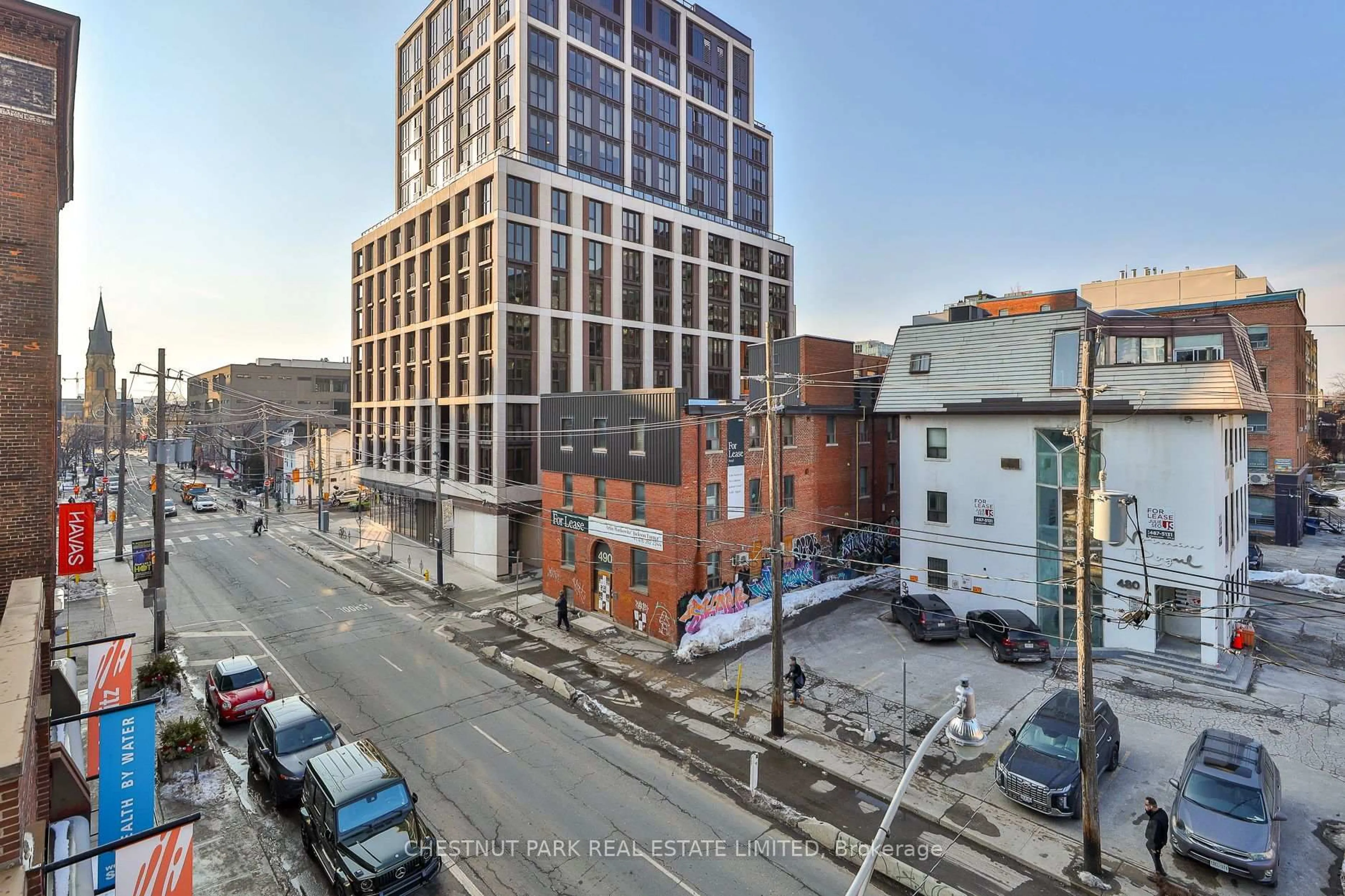 A pic from outside/outdoor area/front of a property/back of a property/a pic from drone, city buildings view from balcony for 461 Adelaide St #434, Toronto Ontario M5V 1T1