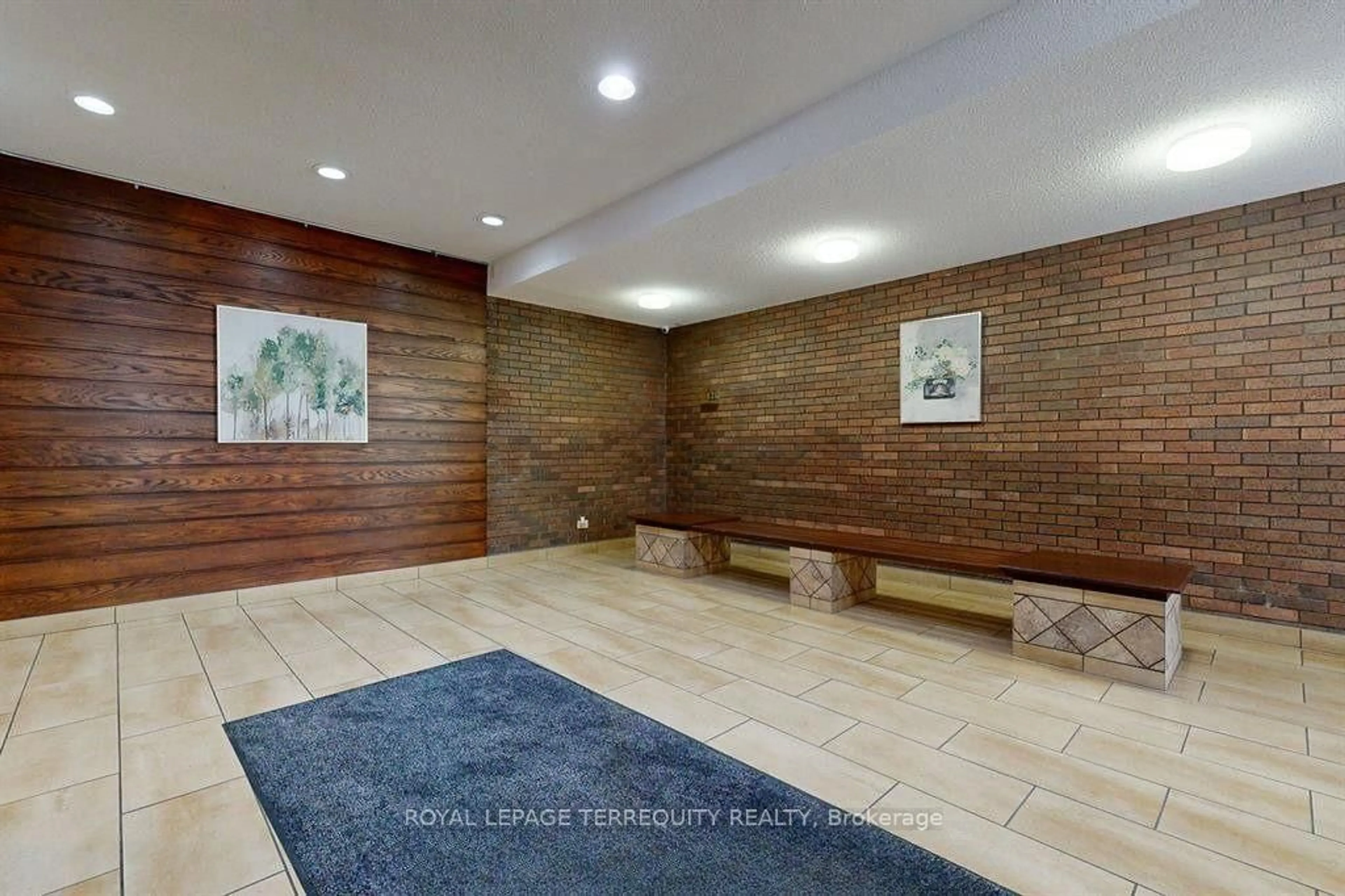 Unknown for 10 Sunrise Ave #114, Toronto Ontario M4A 2R1