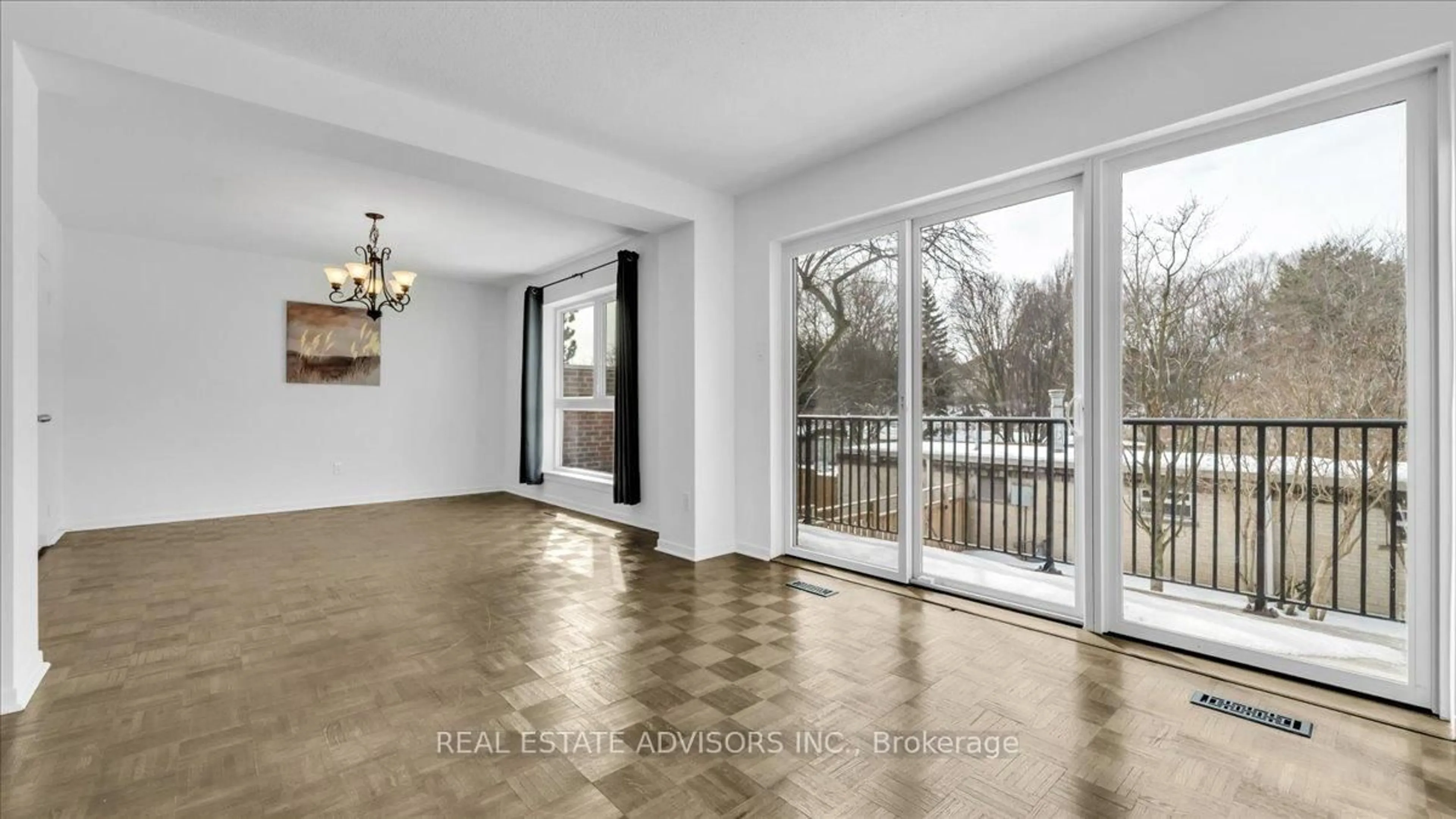 Indoor foyer for 26 Anvil Mill Way, Toronto Ontario M2L 1R1
