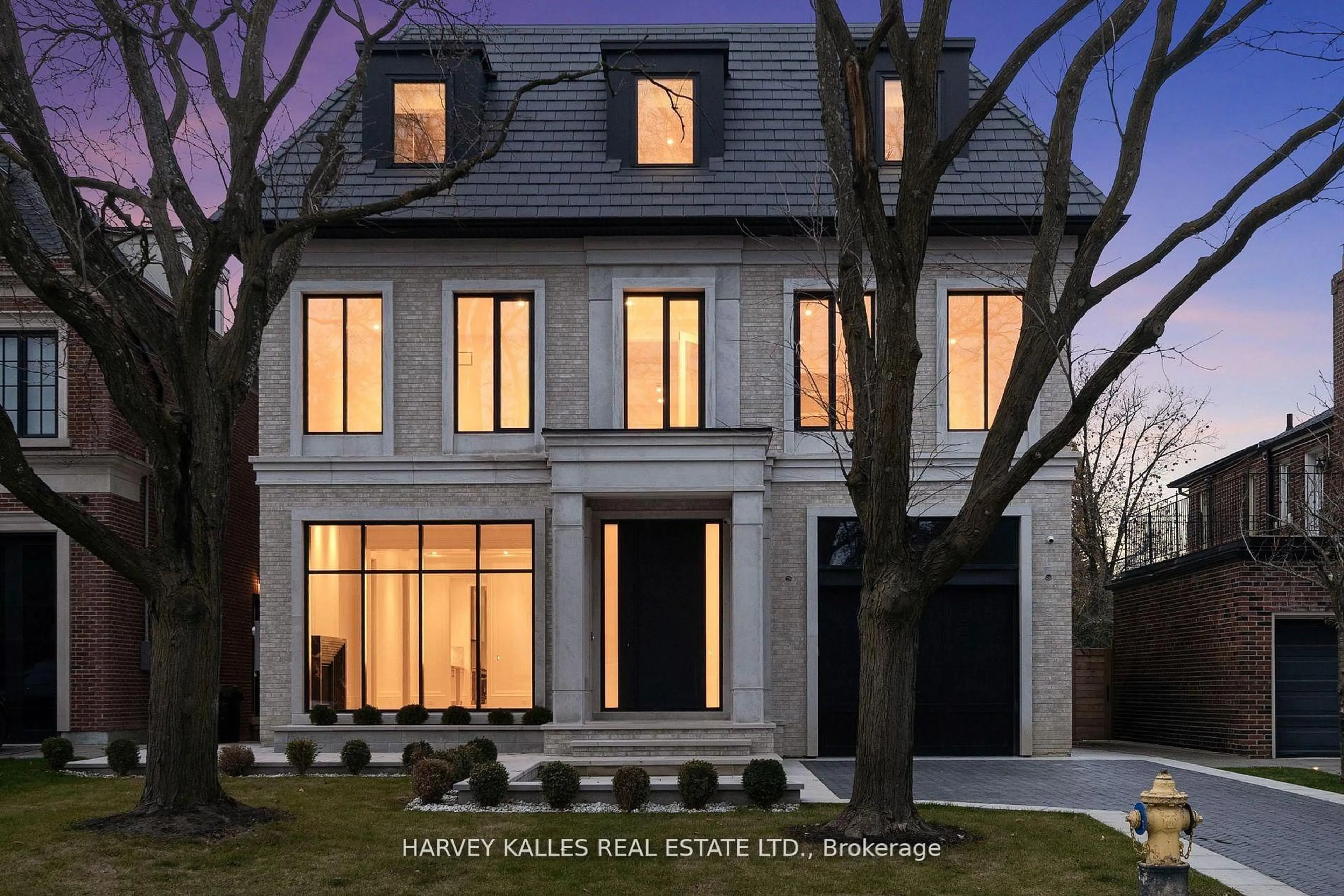 Home with brick exterior material, street for 370 Glengrove Ave, Toronto Ontario M5N 1W5