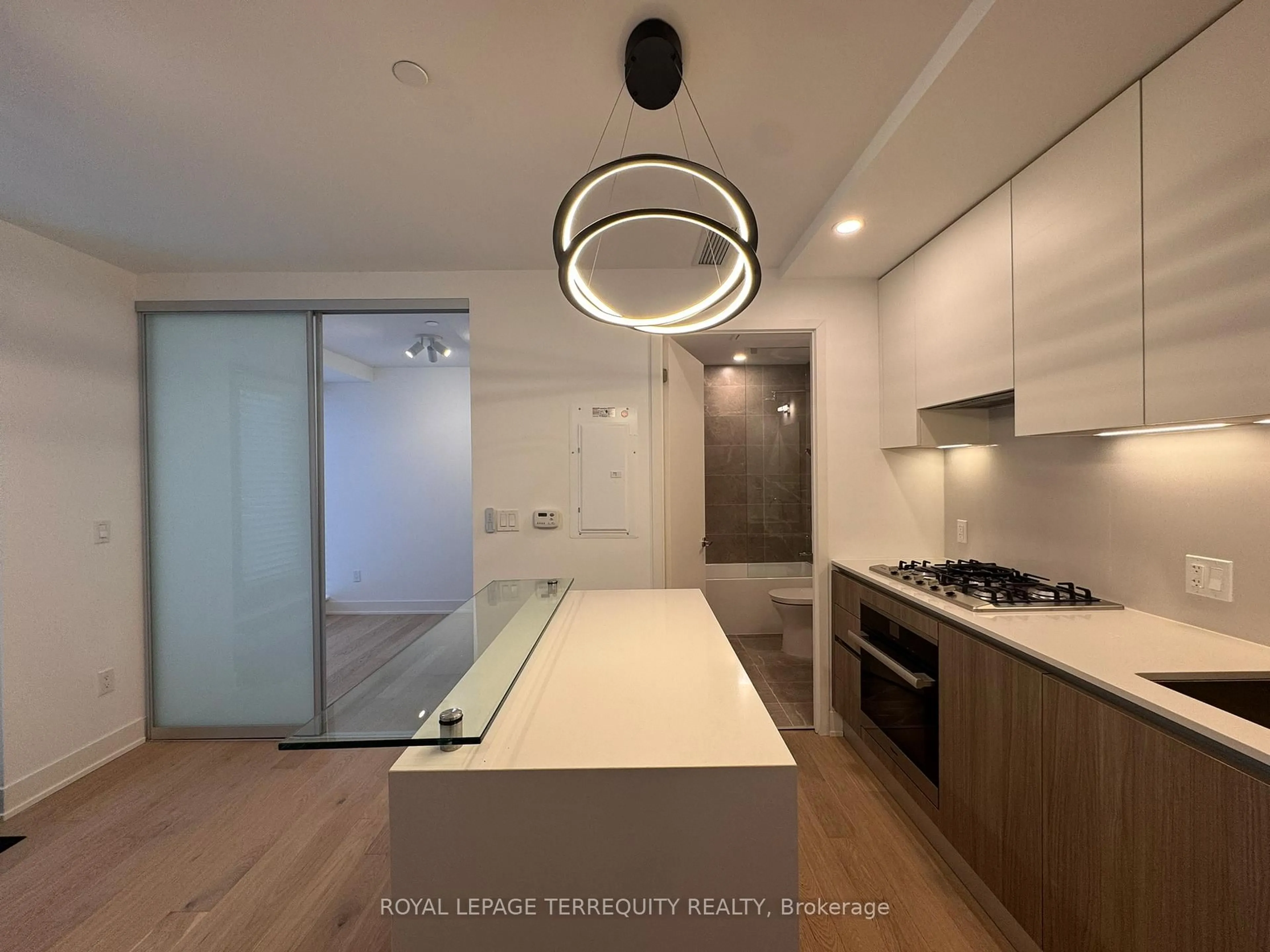 Unknown for 200 Keewatin Ave #103, Toronto Ontario M4P 1Z8