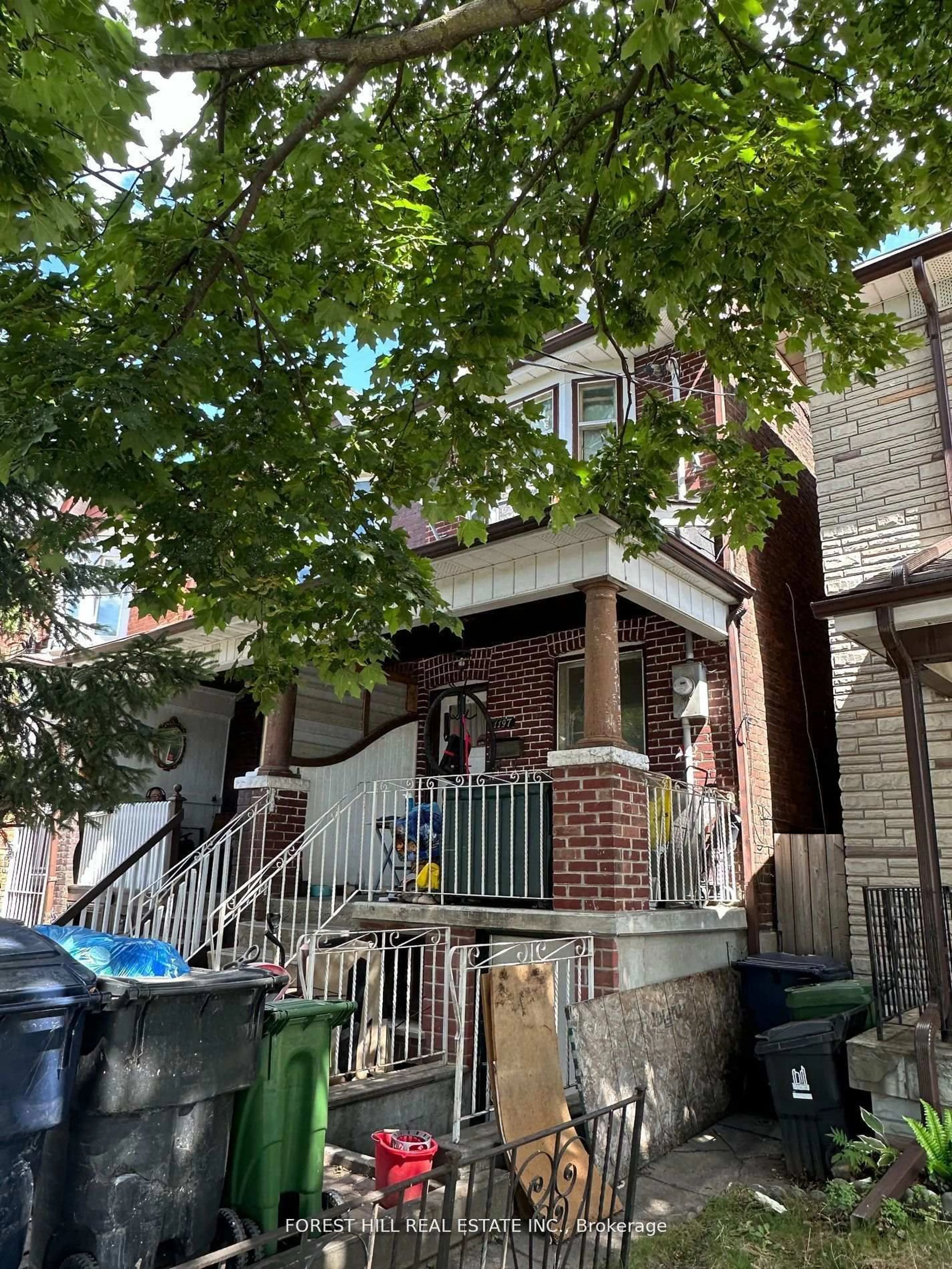 Home with brick exterior material, street for 1197 Dovercourt Rd, Toronto Ontario M6H 2Y1