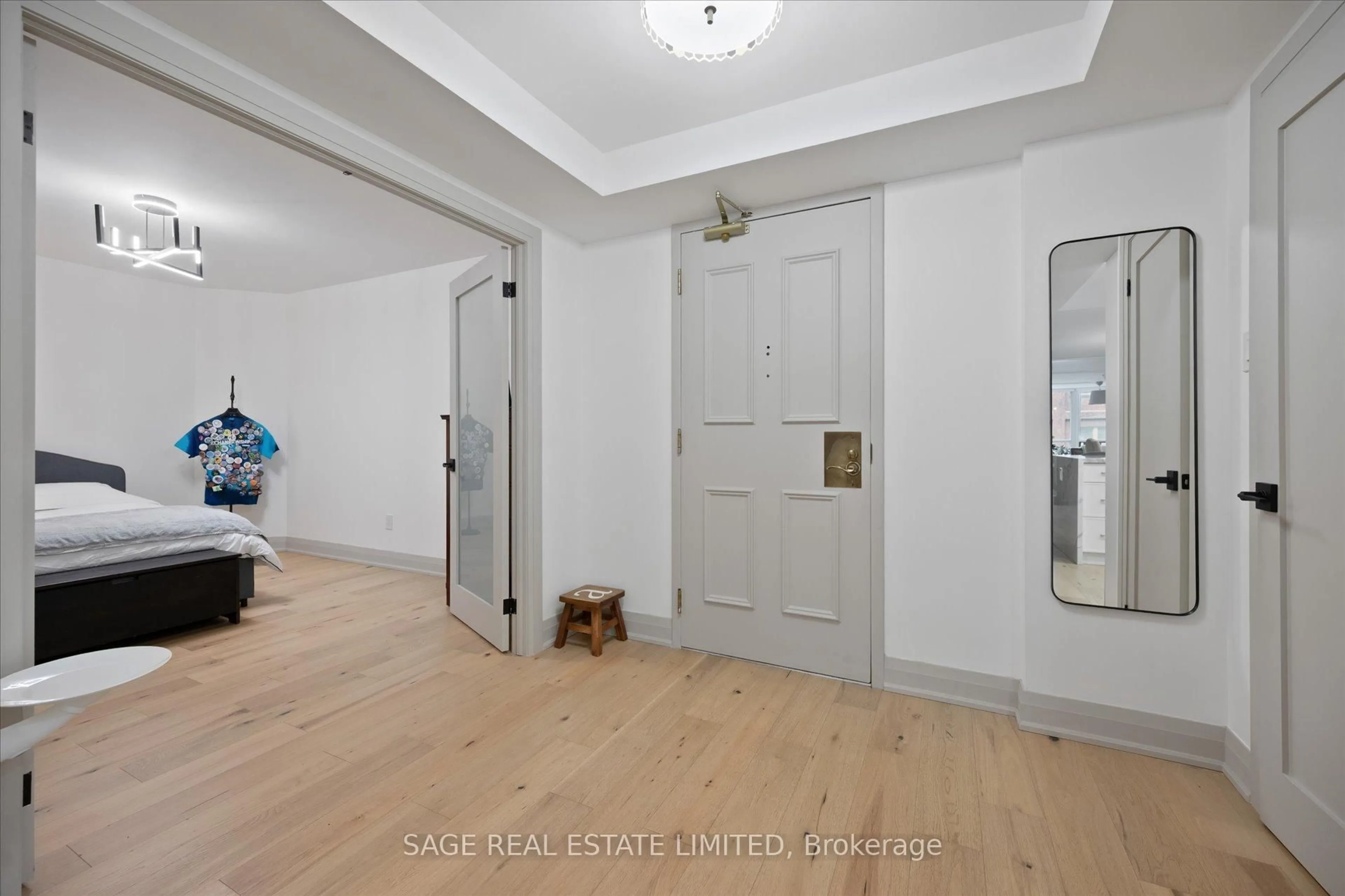 Unknown for 160 Frederick St #305, Toronto Ontario M5A 4H9