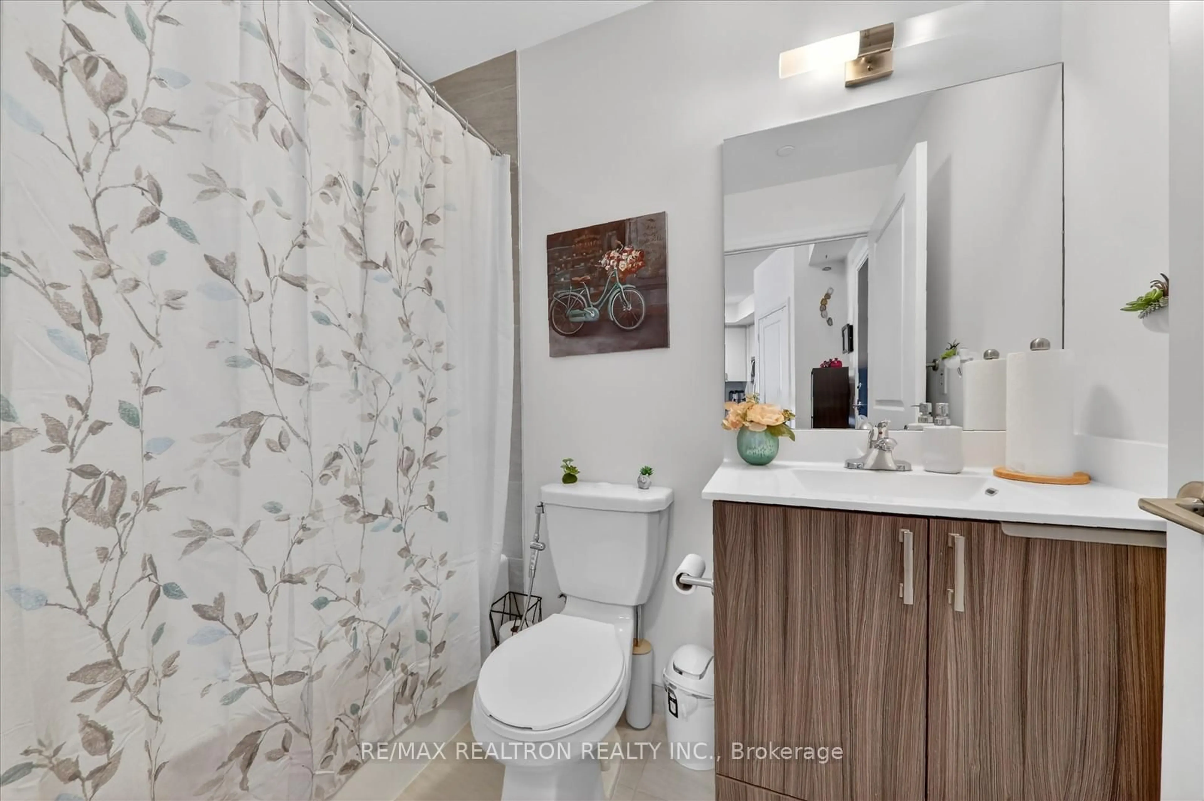 Standard bathroom, unknown for 60 Ann O'Reilly Rd #455, Toronto Ontario M2J 0C8