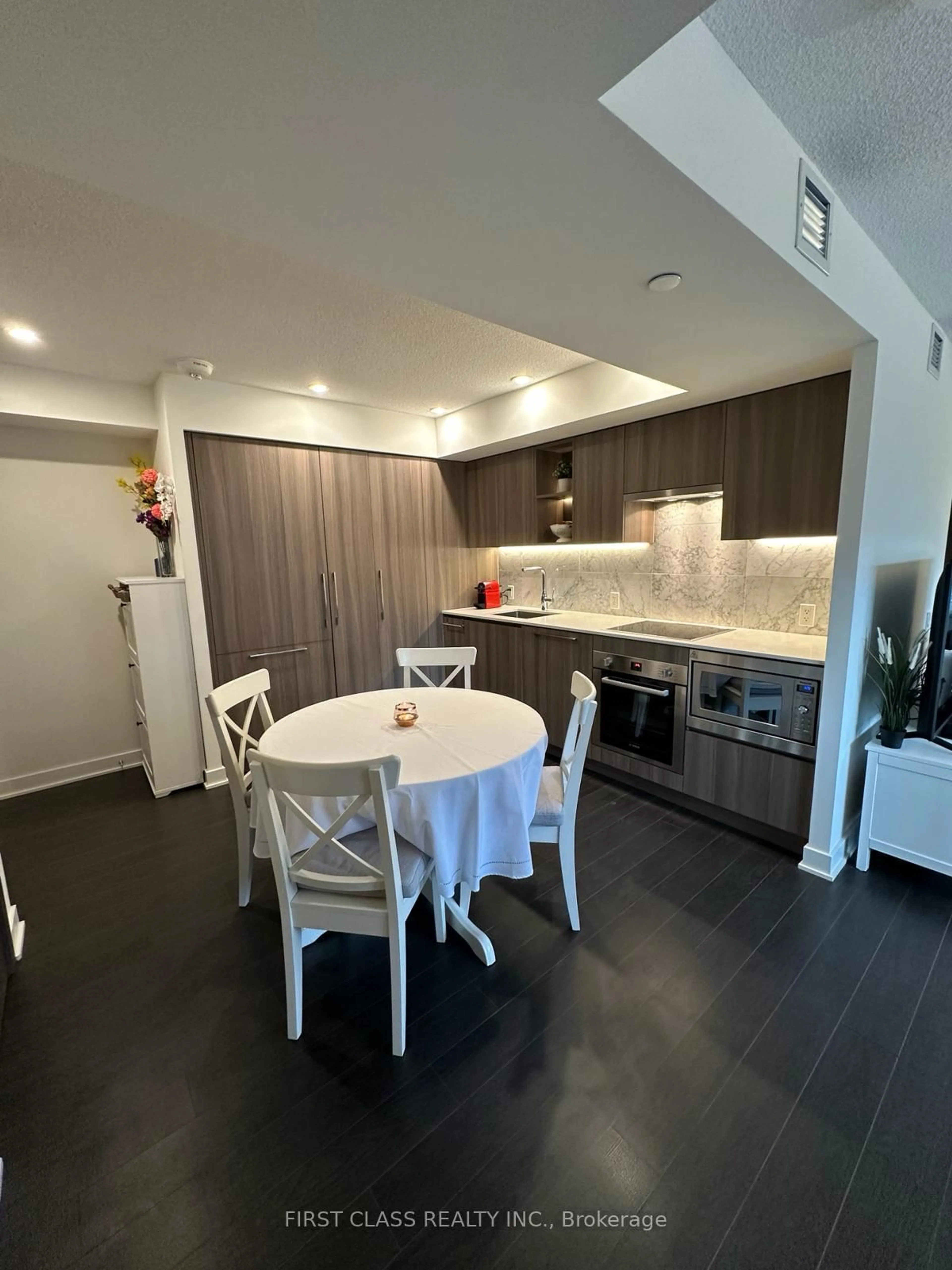 Open concept kitchen, unknown for 19 Bathurst St #1111, Toronto Ontario M5V 0N2